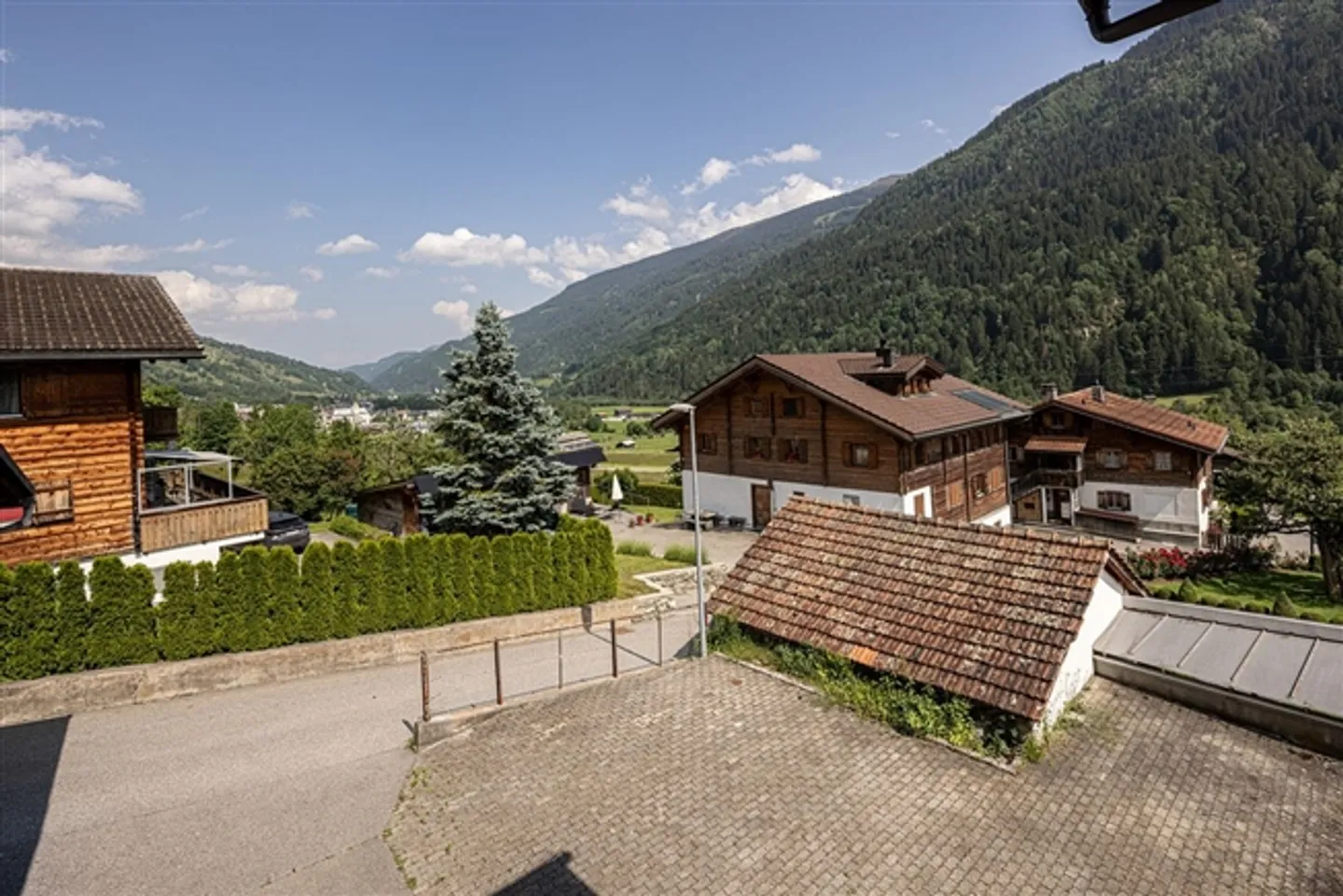 Casa singola di 7 stanze - Foto 2 di 13