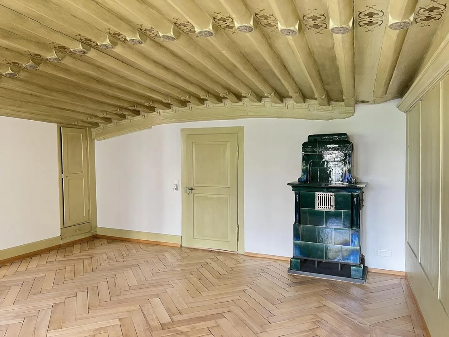 Appartement unique dans la vieille ville avec terrasse de cour de 30 m² - Photo 2 sur 12