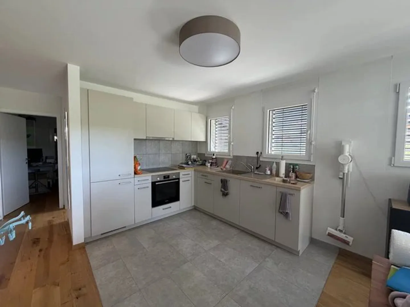 Beautiful 4.5-room apartment on the ground floor with private garden - Photo 3 of 9
