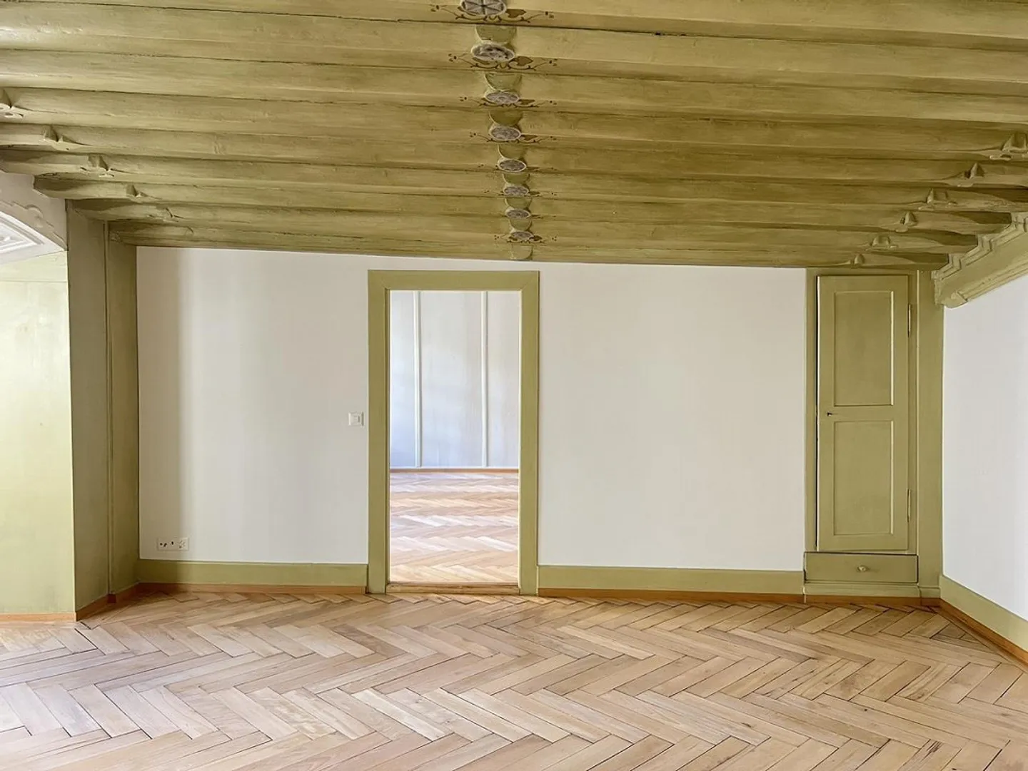 Appartement unique dans la vieille ville avec terrasse de cour de 30 m² - Photo 3 sur 12