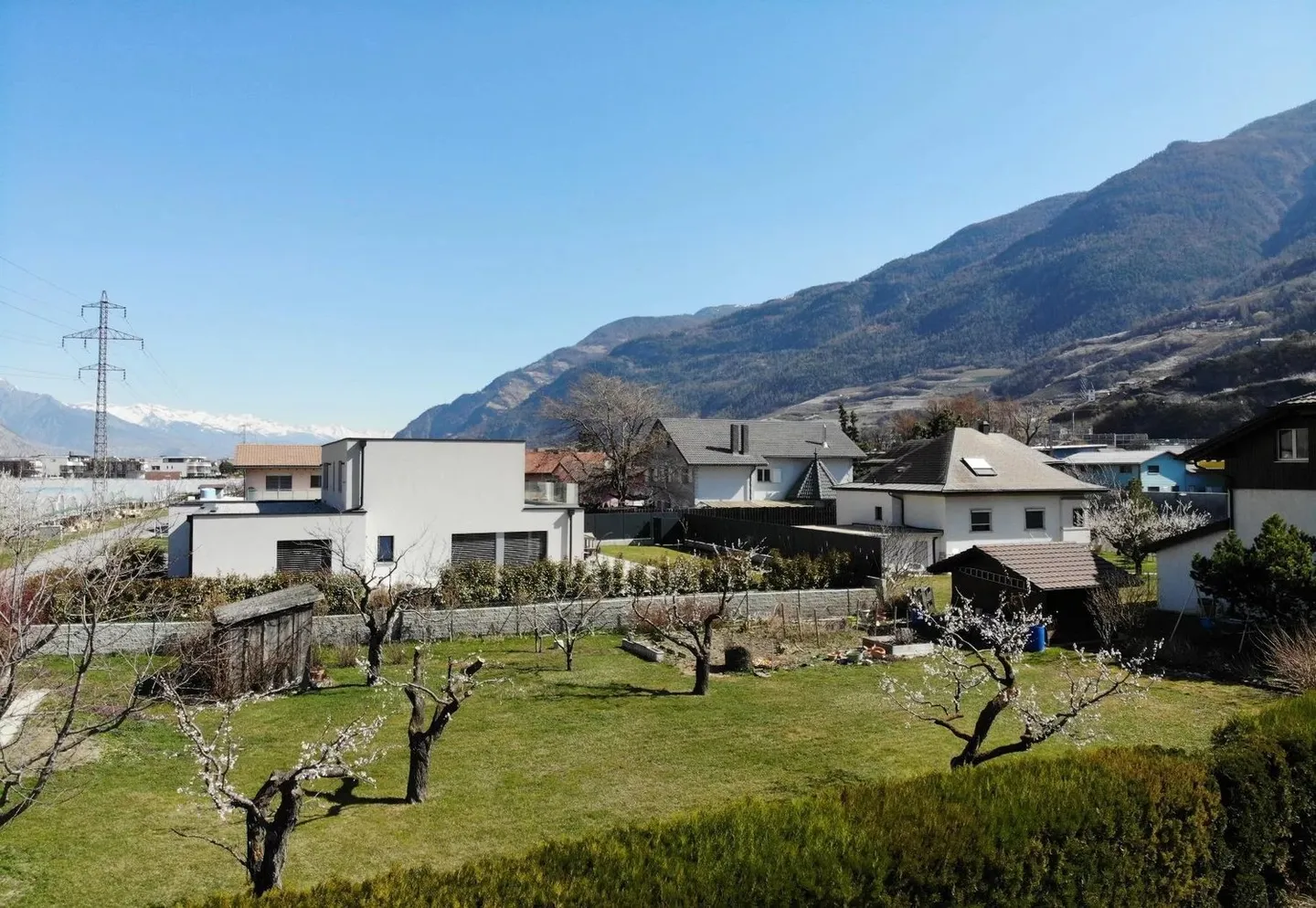 Magnificent new villa in Saxon - Photo 4 of 5