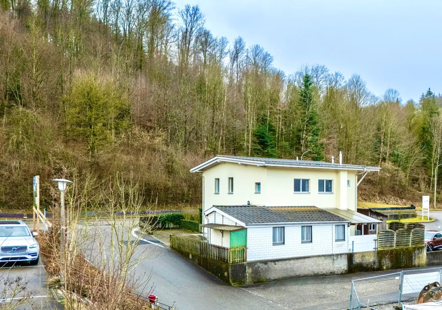L'histoire rencontre la modernité : Maison individuelle élégante avec beaucoup de potentiel à Zofingen - Photo 12 sur 13