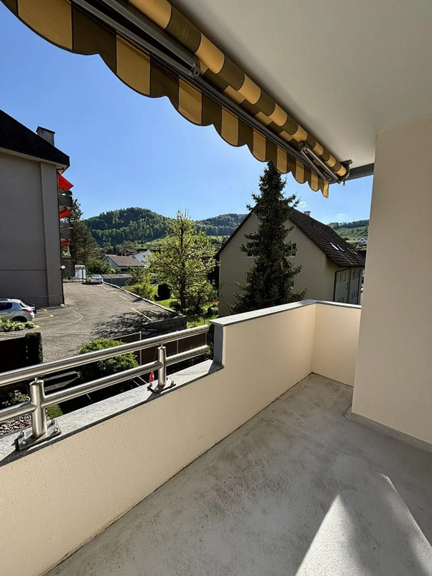 Appartamento 4.5 stanze in affitto a Niederdorf - Foto 6 di 13