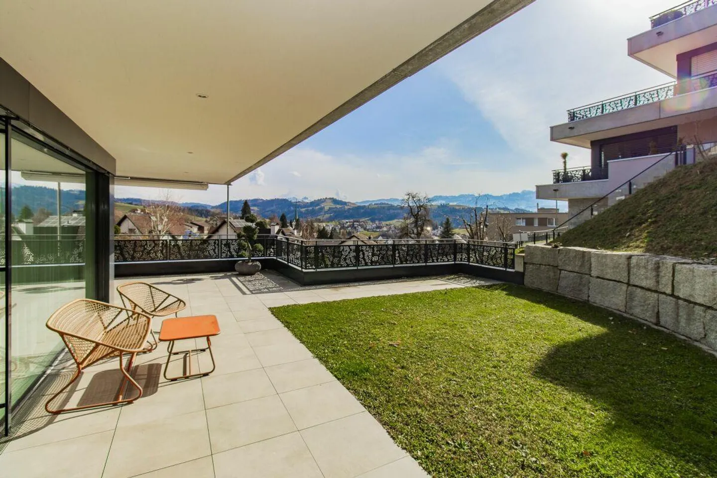 Maison en terrasse avec vue panoramique - Photo 4 sur 16