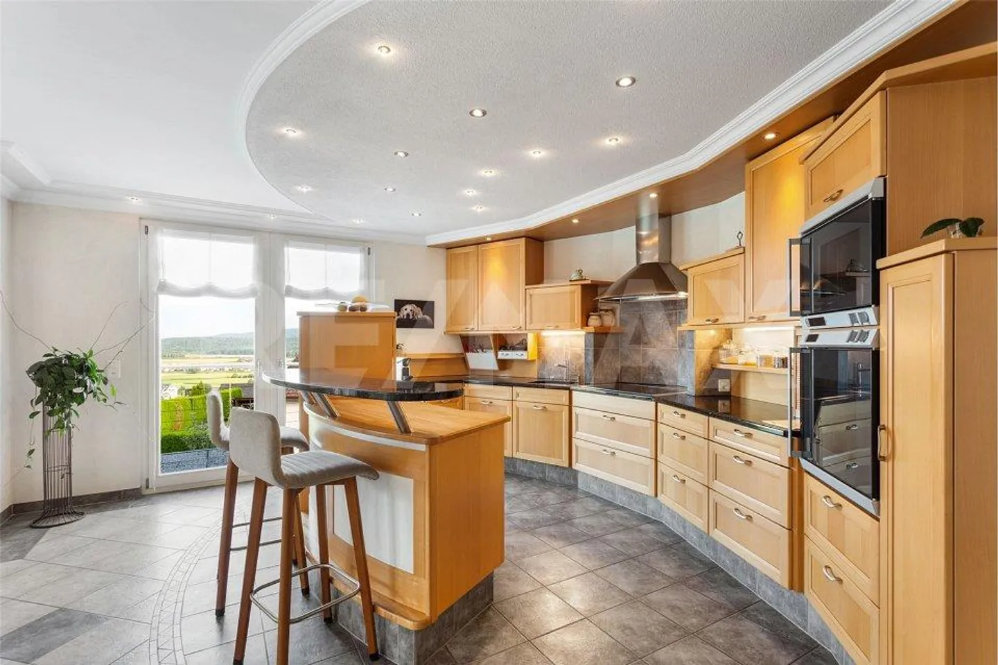Maison individuelle de 10 pièces dans un emplacement dégagé, construite selon le nombre d'or ! - Photo 9 sur 12
