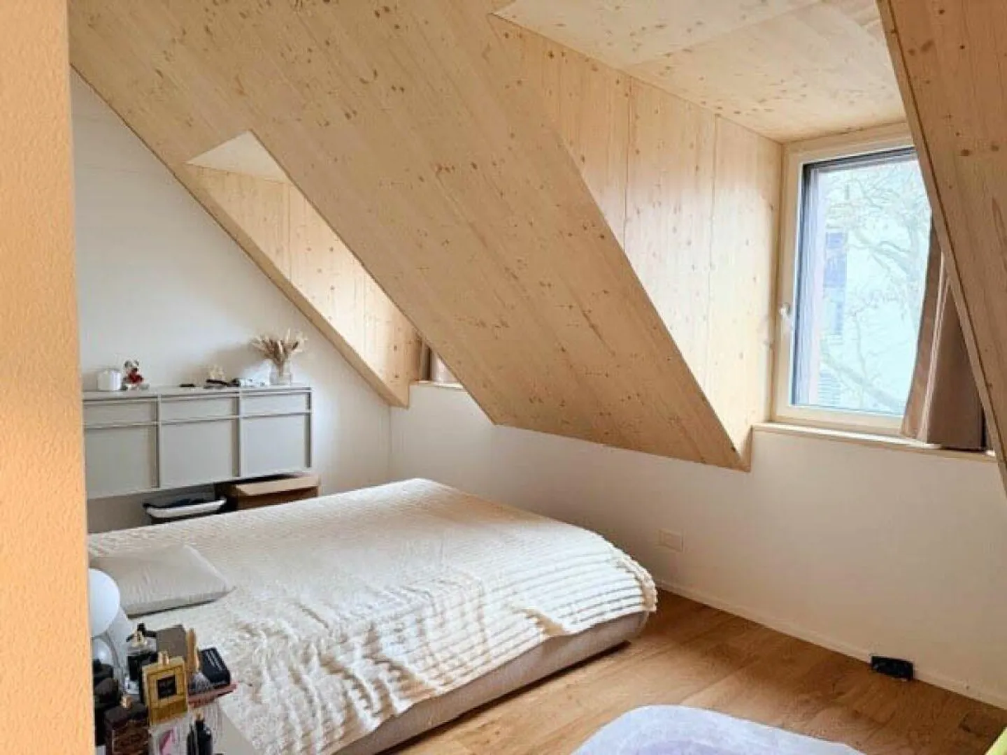 Modern, charming 3.5-room attic apartment with a view of the countryside - Photo 3 of 5