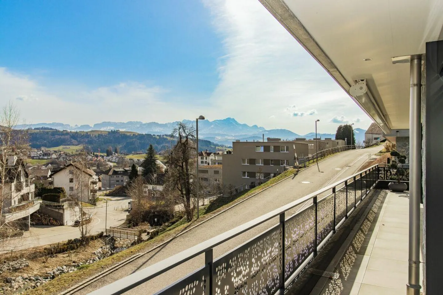 Maison en terrasse avec vue panoramique - Photo 13 sur 16