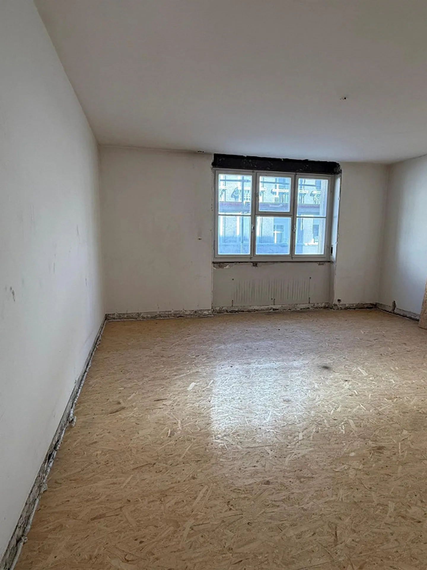 First occupancy after complete renovation – Stylish living with individual interior design - Photo 8 of 11