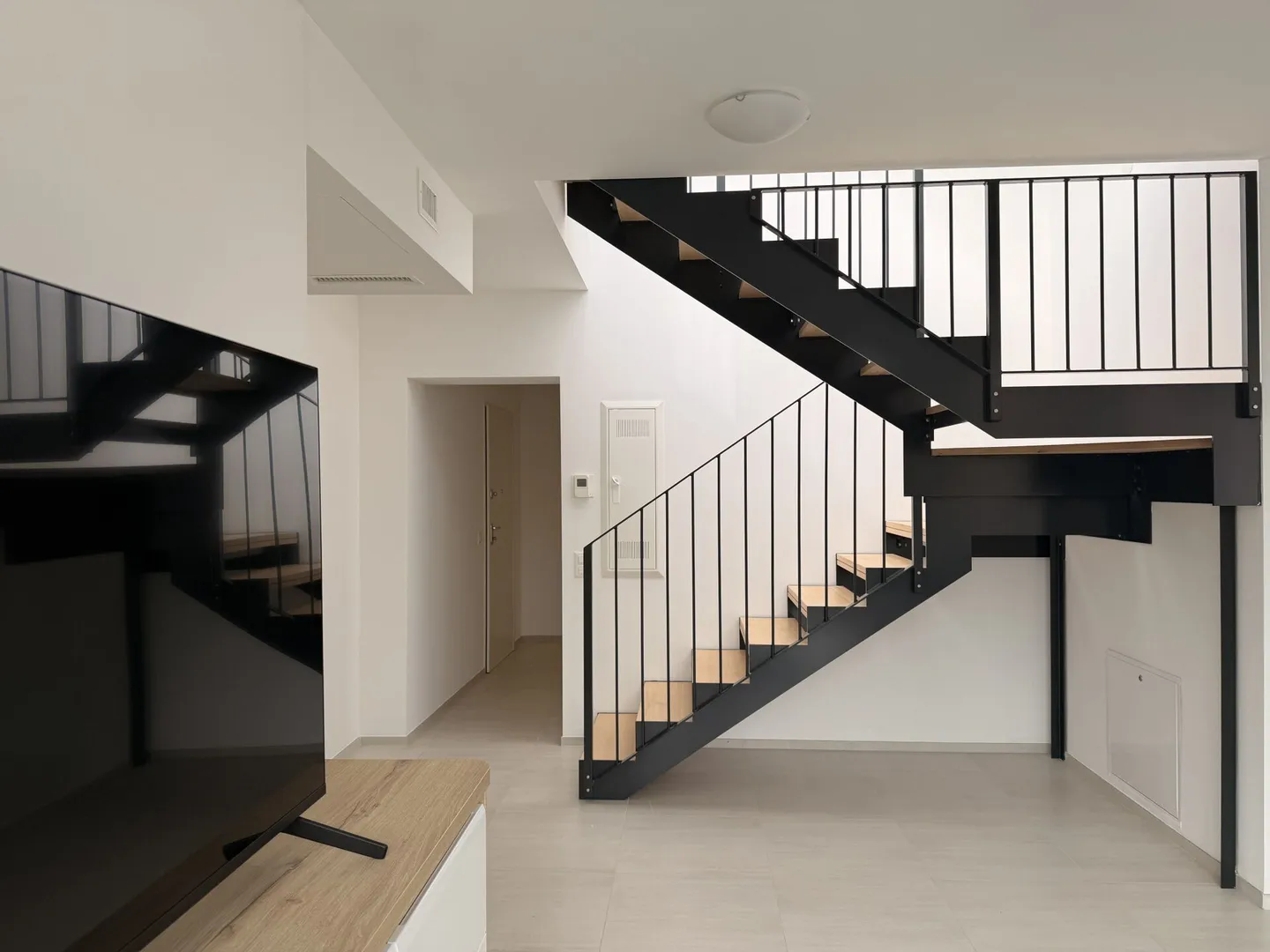 AGNO · CASA VACANZE · DUPLEX DESIGN 1 CAMERA CON TERRAZZA PANORAMICA - Foto 1 di 19