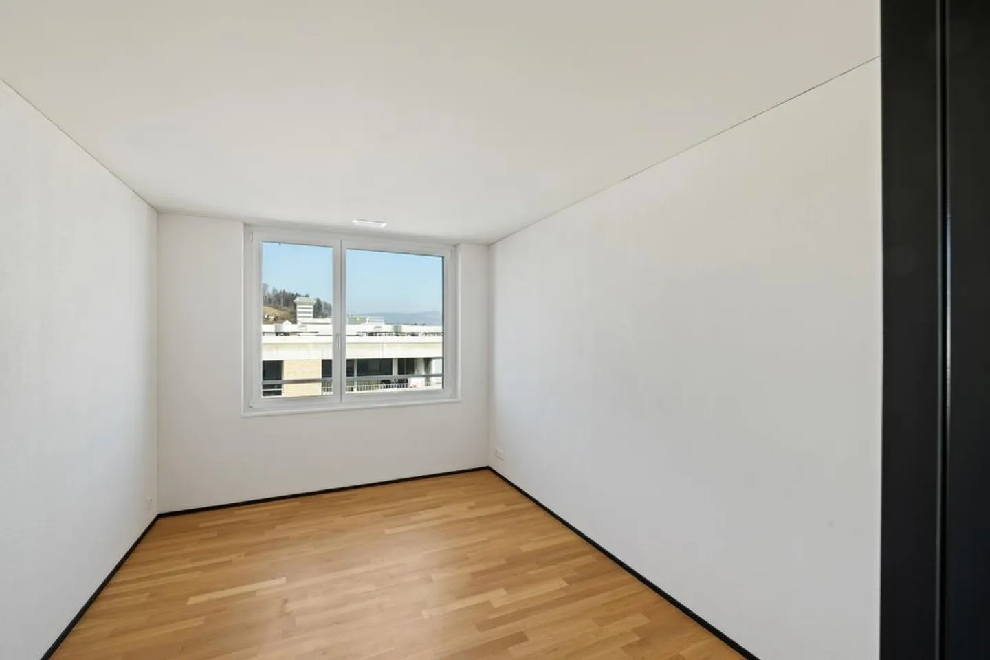 Herzlich Willkommen - Ihre neue 3.5 Zi-Attika Wohnung zentral in Suhr - Foto 7 von 10