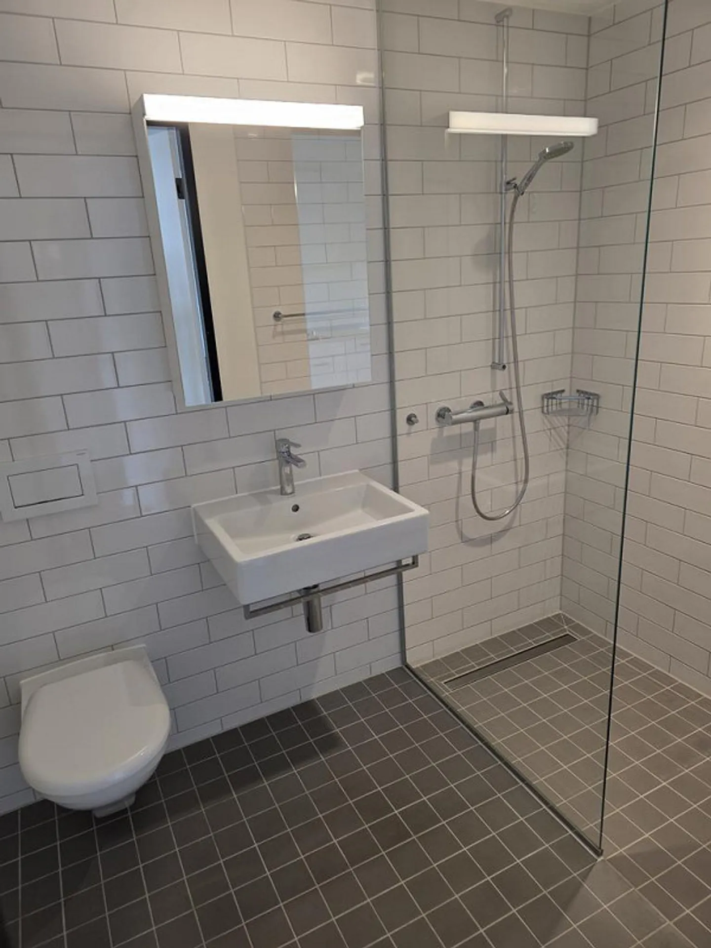 Herzlich Willkommen - Ihre neue 3.5 Zi-Attika Wohnung zentral in Suhr - Foto 9 von 10