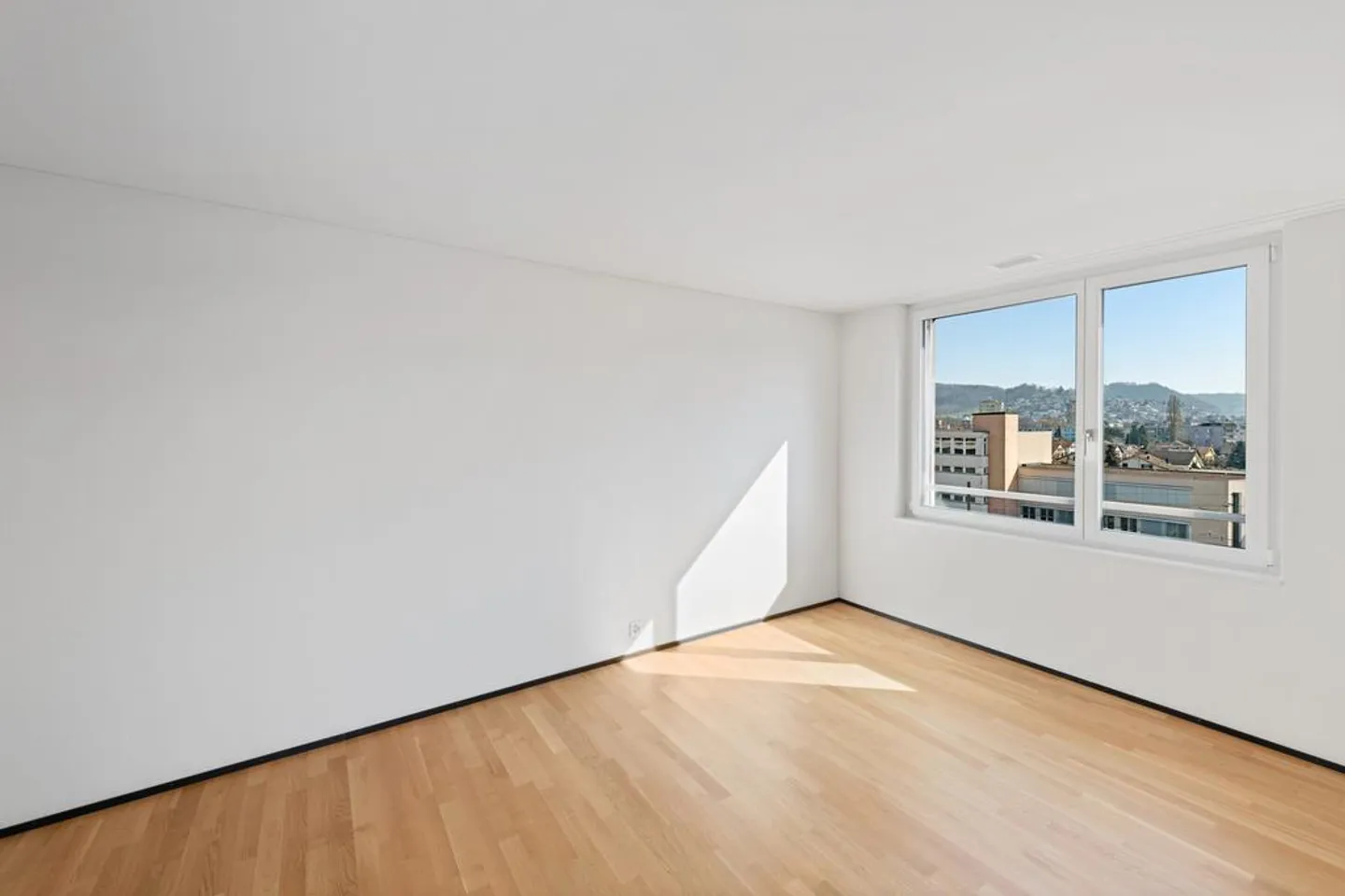 Herzlich Willkommen - Ihre neue 3.5 Zi-Attika Wohnung zentral in Suhr - Foto 8 von 10