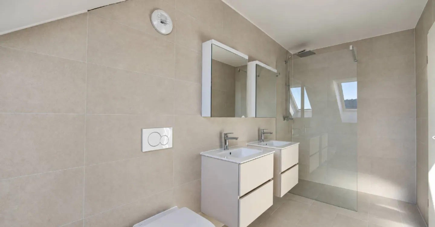 Élégant duplex neuf avec vue sur le clocher - Photo 3 sur 5