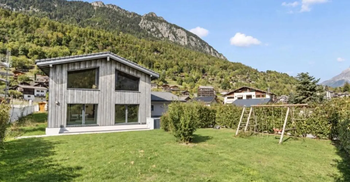 Villa eccezionale con design spazioso - Foto 1 di 9