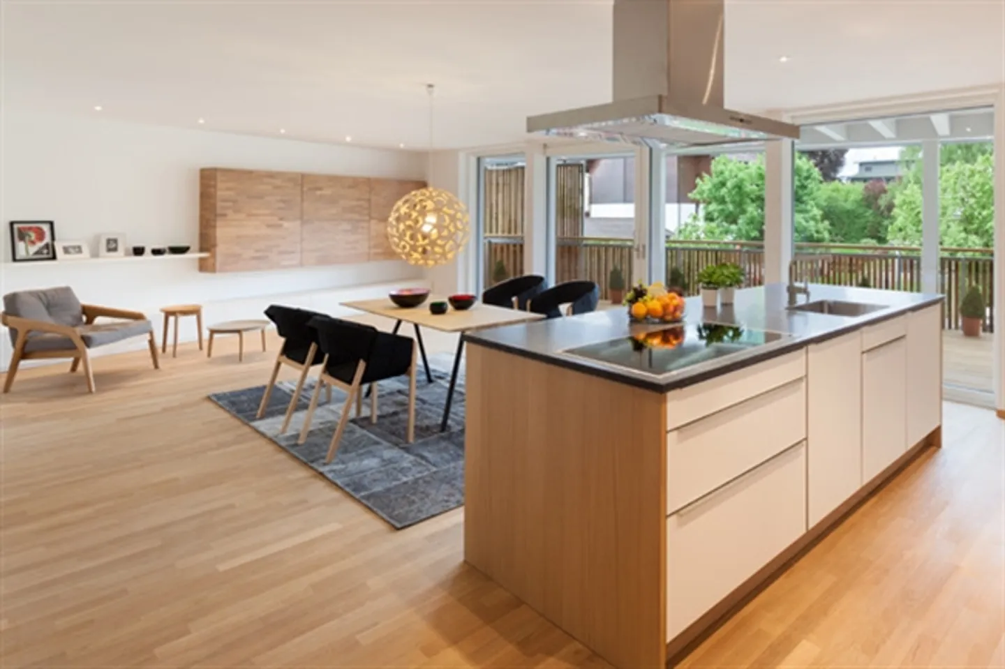 Appartamento luminoso e senza barriere con vista sulle montagne e finiture di alta qualità - Foto 1 di 13