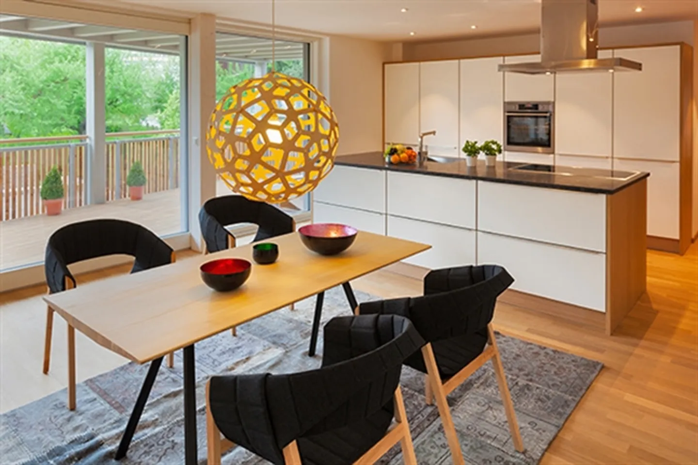 Appartamento luminoso e senza barriere con vista sulle montagne e finiture di alta qualità - Foto 4 di 13