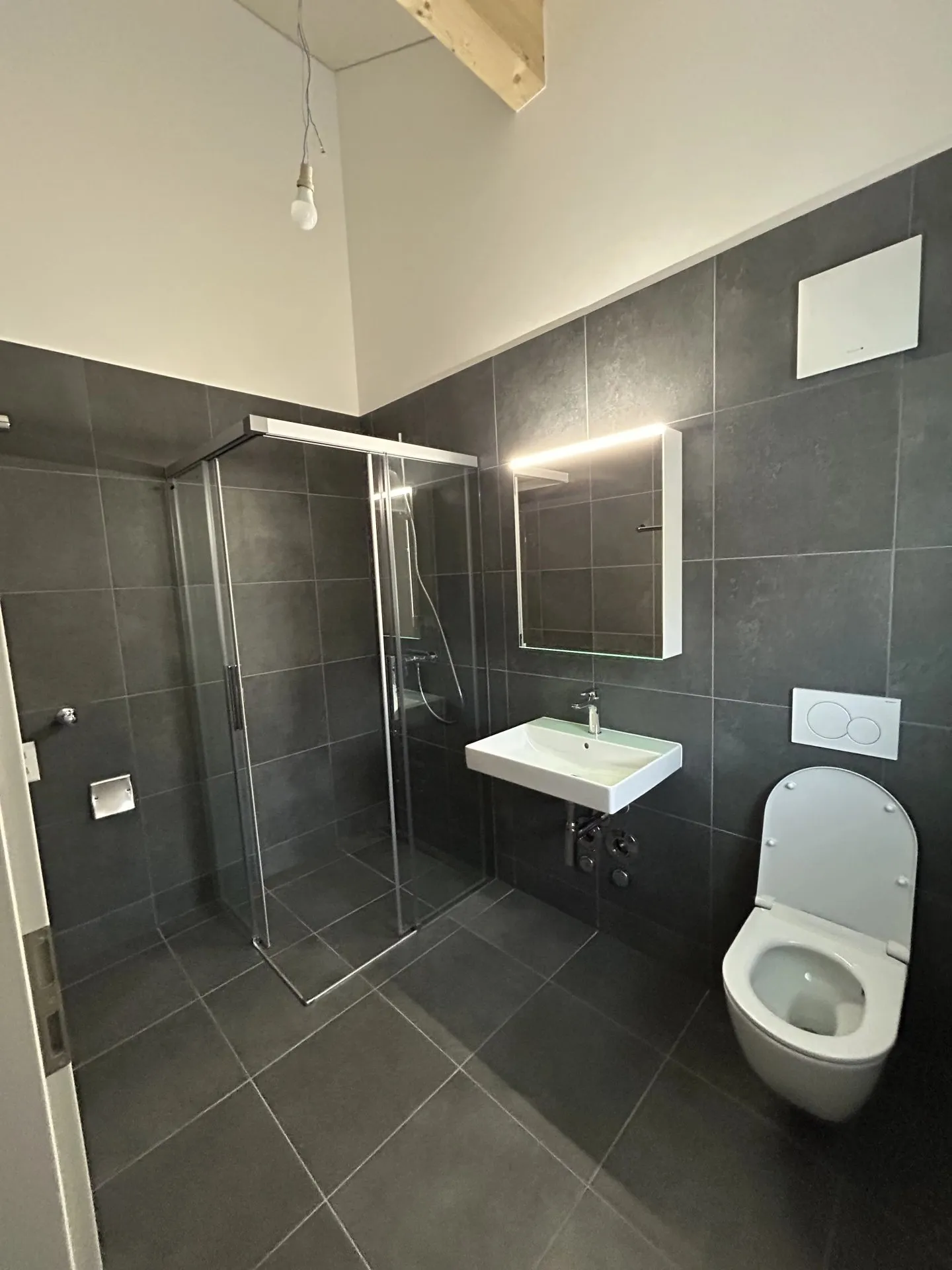 Studio neuf avec vue imprenable - Photo 6 sur 11