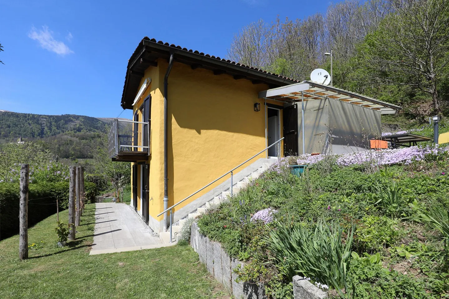 Bellissimo Rustico con tutti i comfort e giardino a Lugano Bogno - Foto 20 di 22