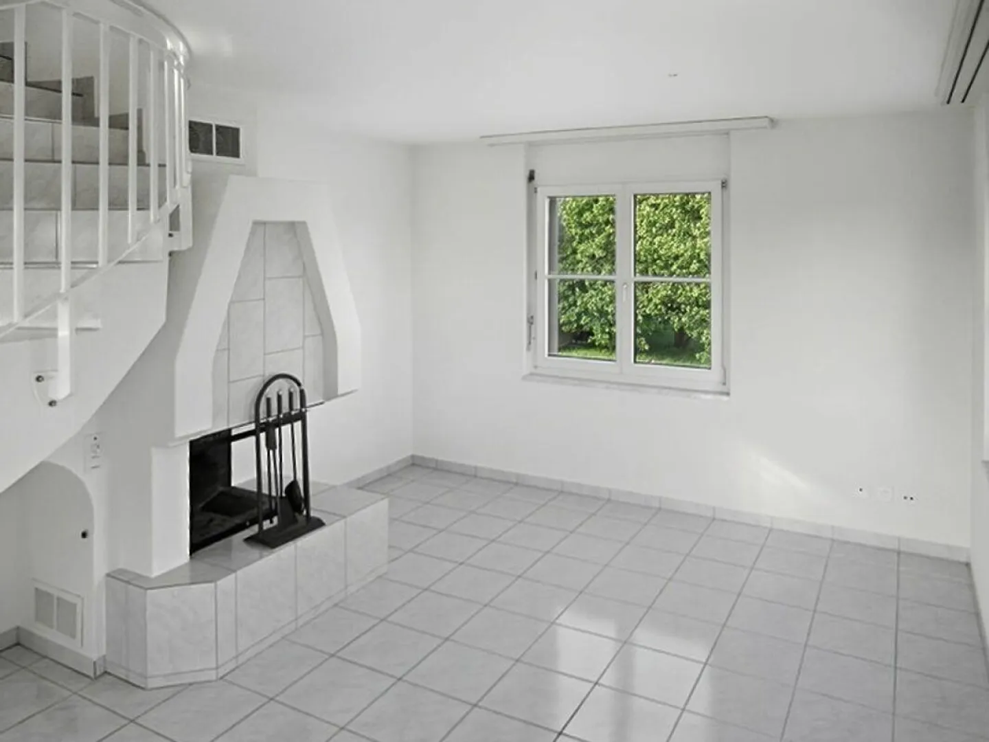 Appartement en duplex calme de 3,5 pièces avec balcon et cheminée - Photo 4 sur 9