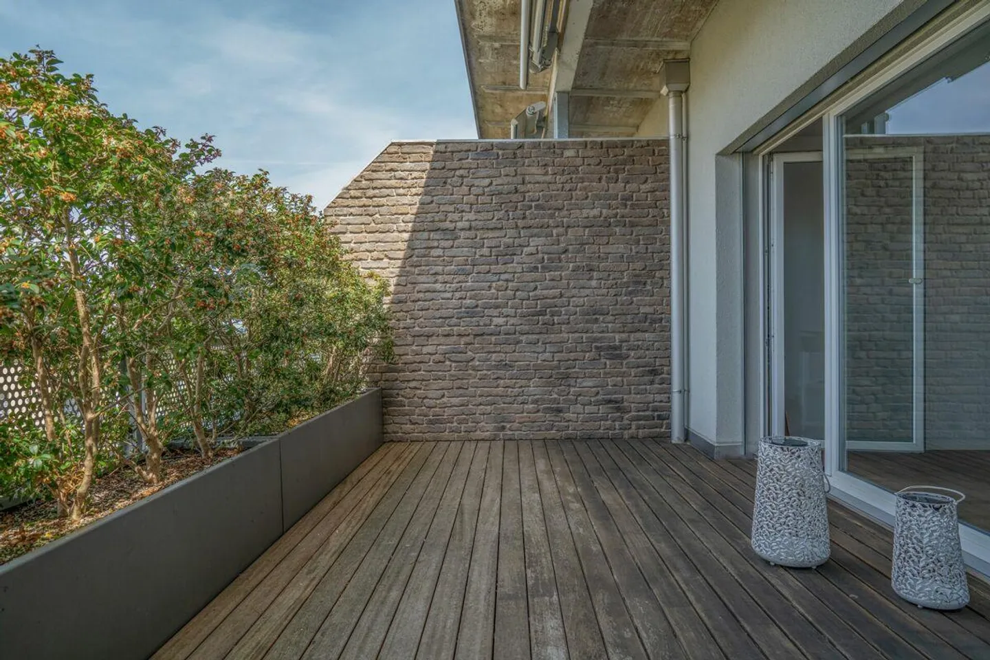 Spacious 6.5 Room Penthouse Apartment - Photo 11 of 14