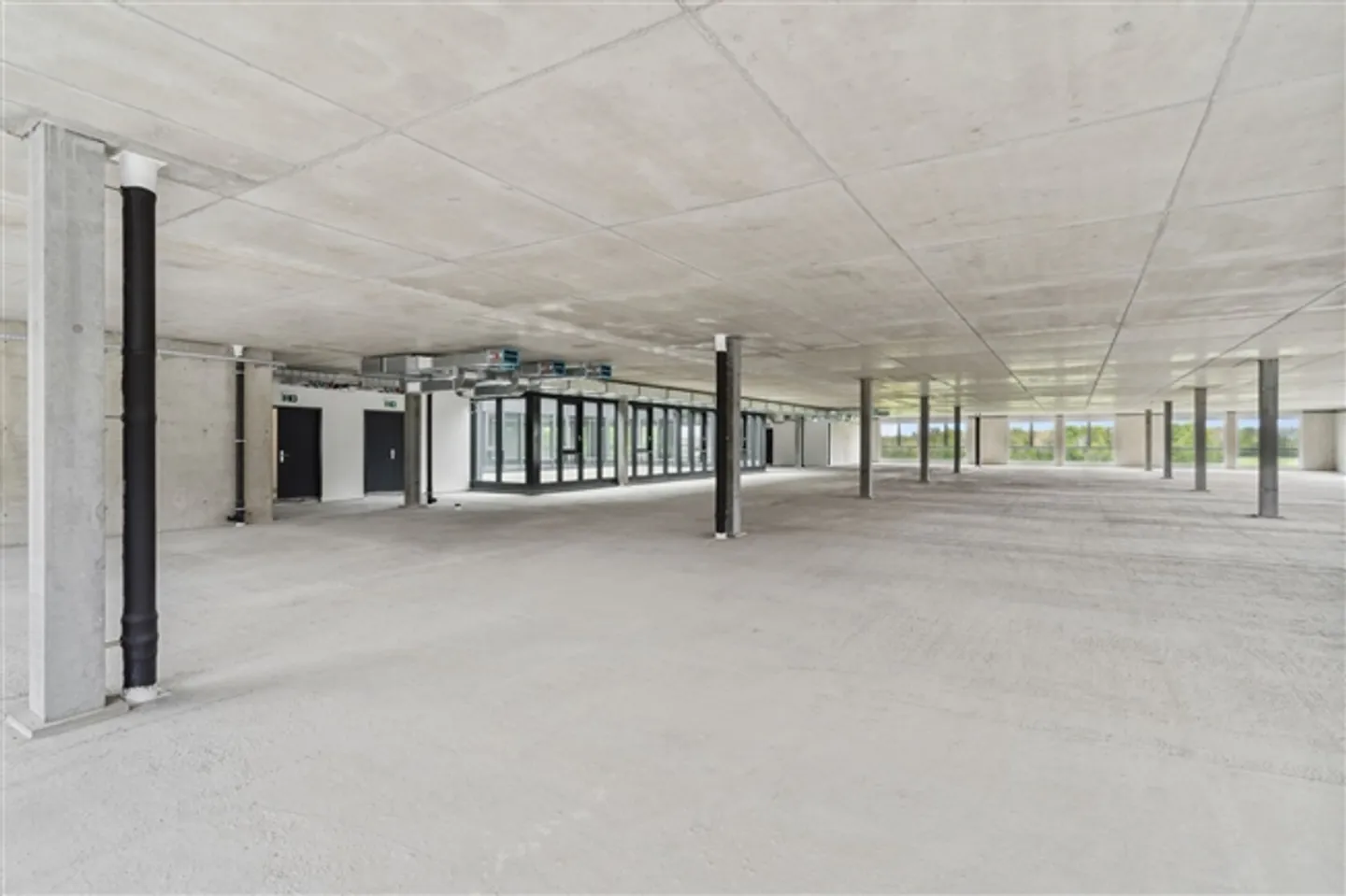 Modernes Gewerbegebäude in Gland - Foto 6 von 10