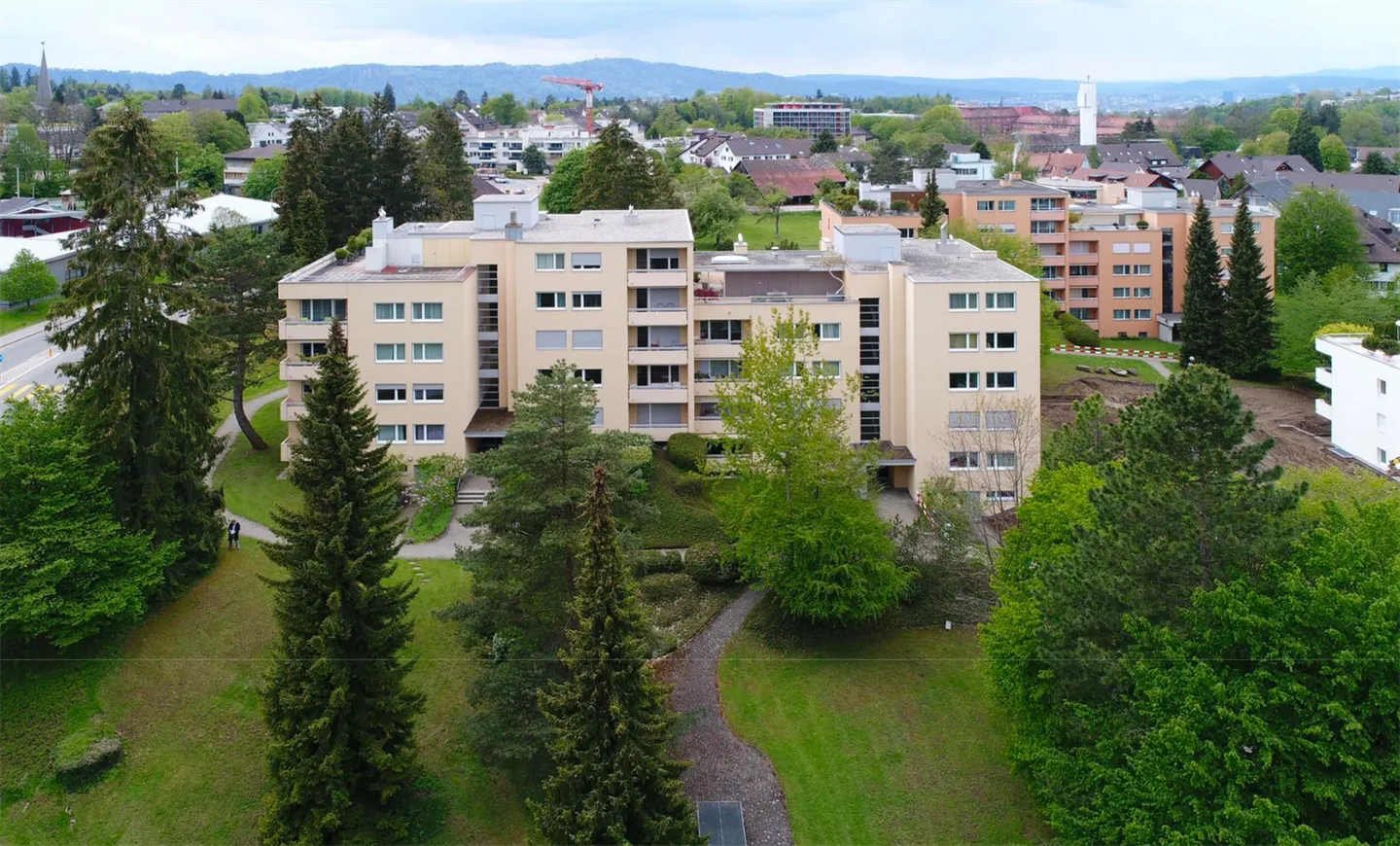 Vie familiale : Appartement rénové de 5,5 pièces dans un emplacement privilégié à Zollikerberg - Photo 10 sur 12