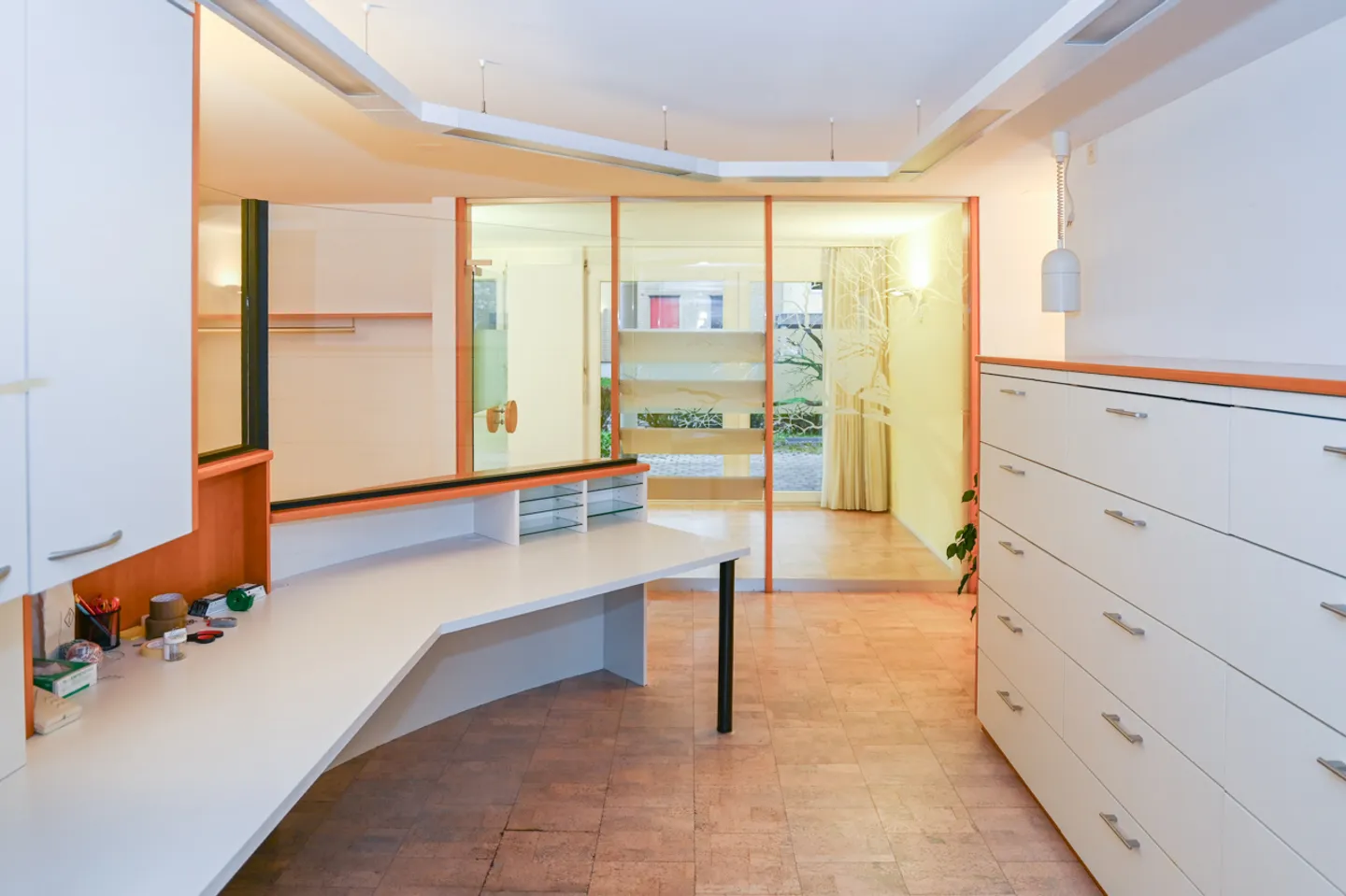 Locali commerciali accessibili in sedia a rotelle al piano terra / utilizzo versatile - Foto 3 di 13