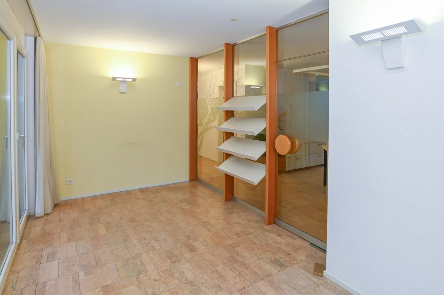 Locali commerciali accessibili in sedia a rotelle al piano terra / utilizzo versatile - Foto 4 di 13