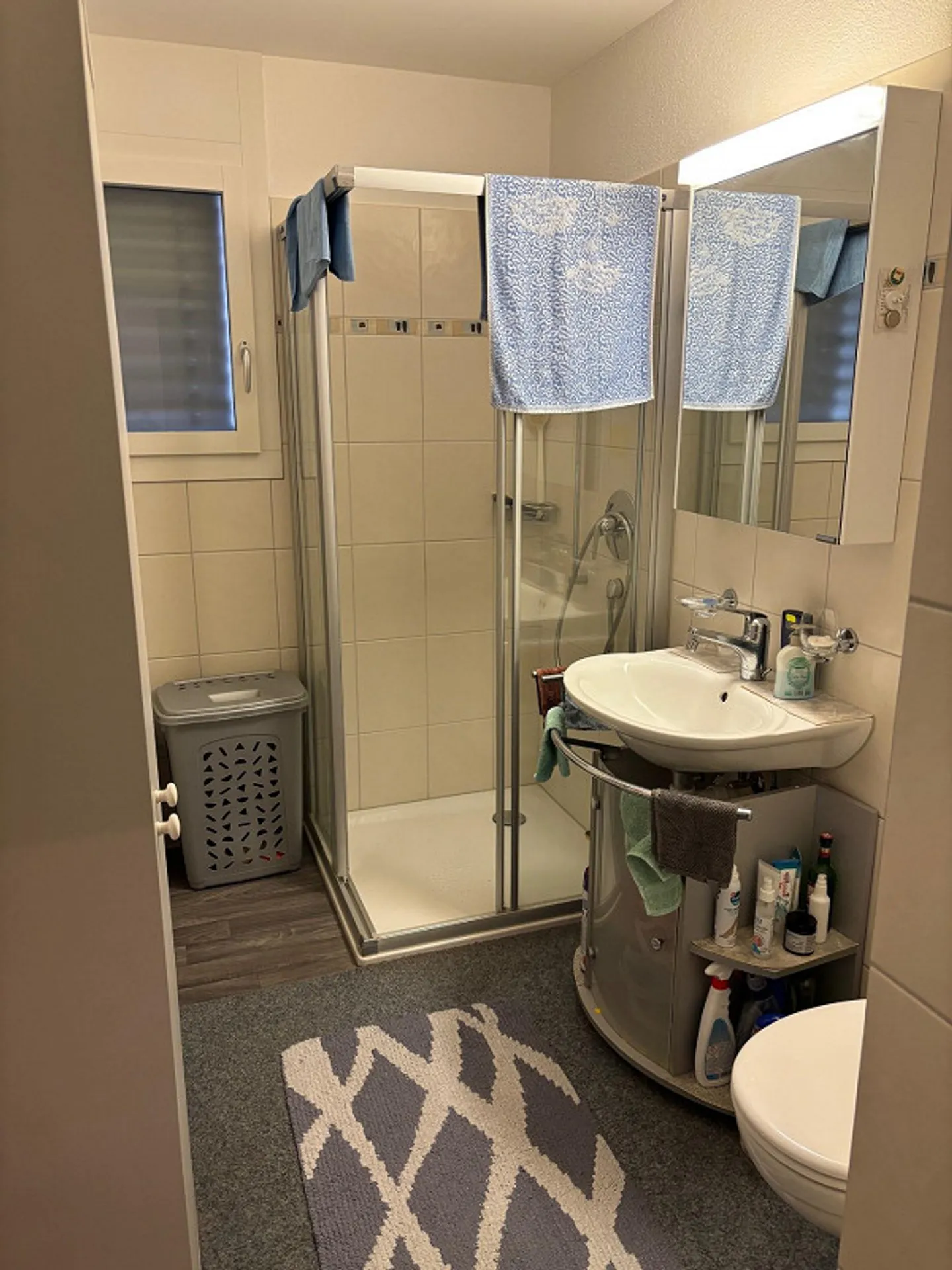 Appartement moderne de 3,5 pièces avec balcon et garage à Hitzkirch - Photo 8 sur 13