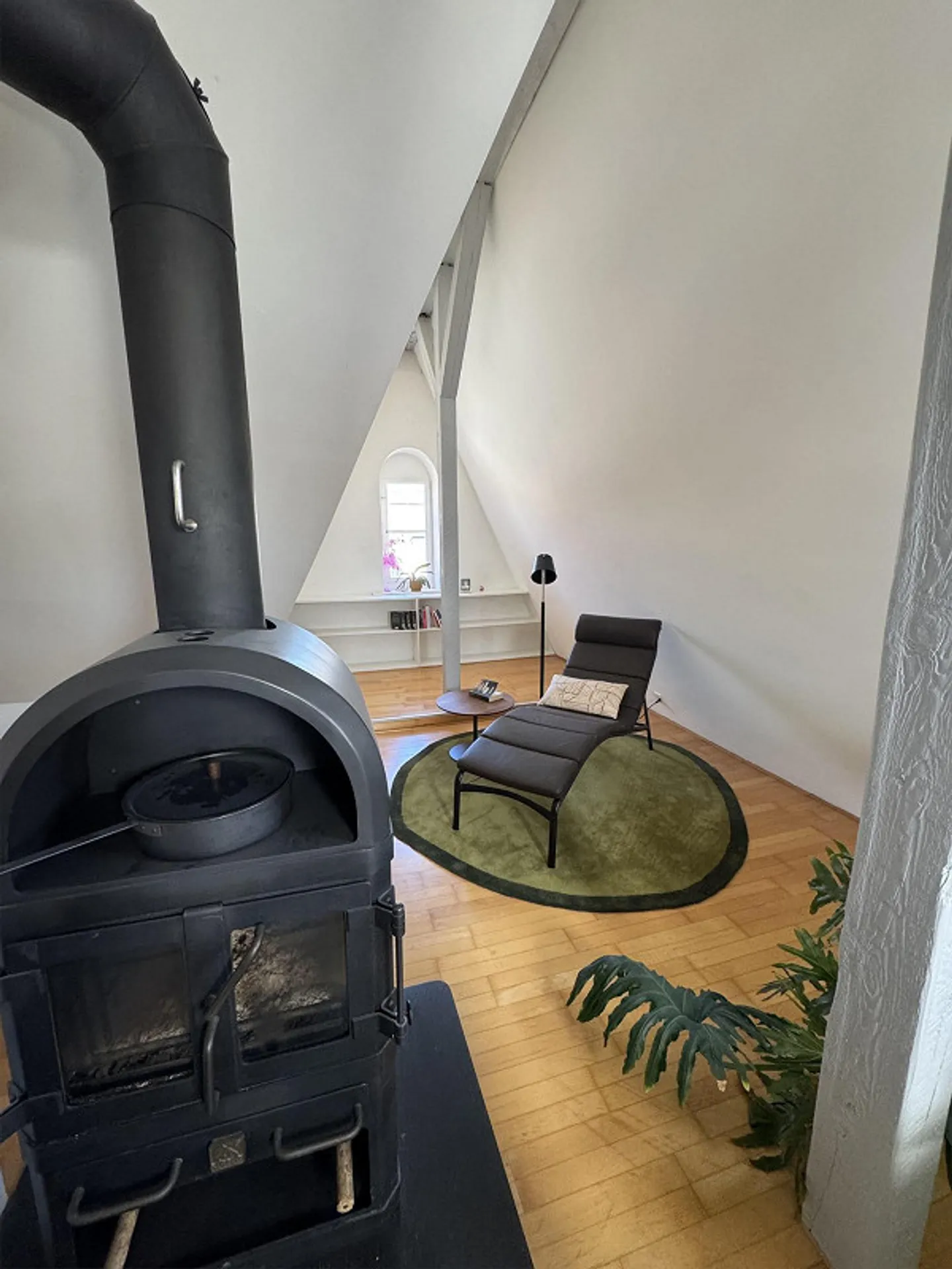Furnished 4-room maisonette apartment - Photo 4 of 7