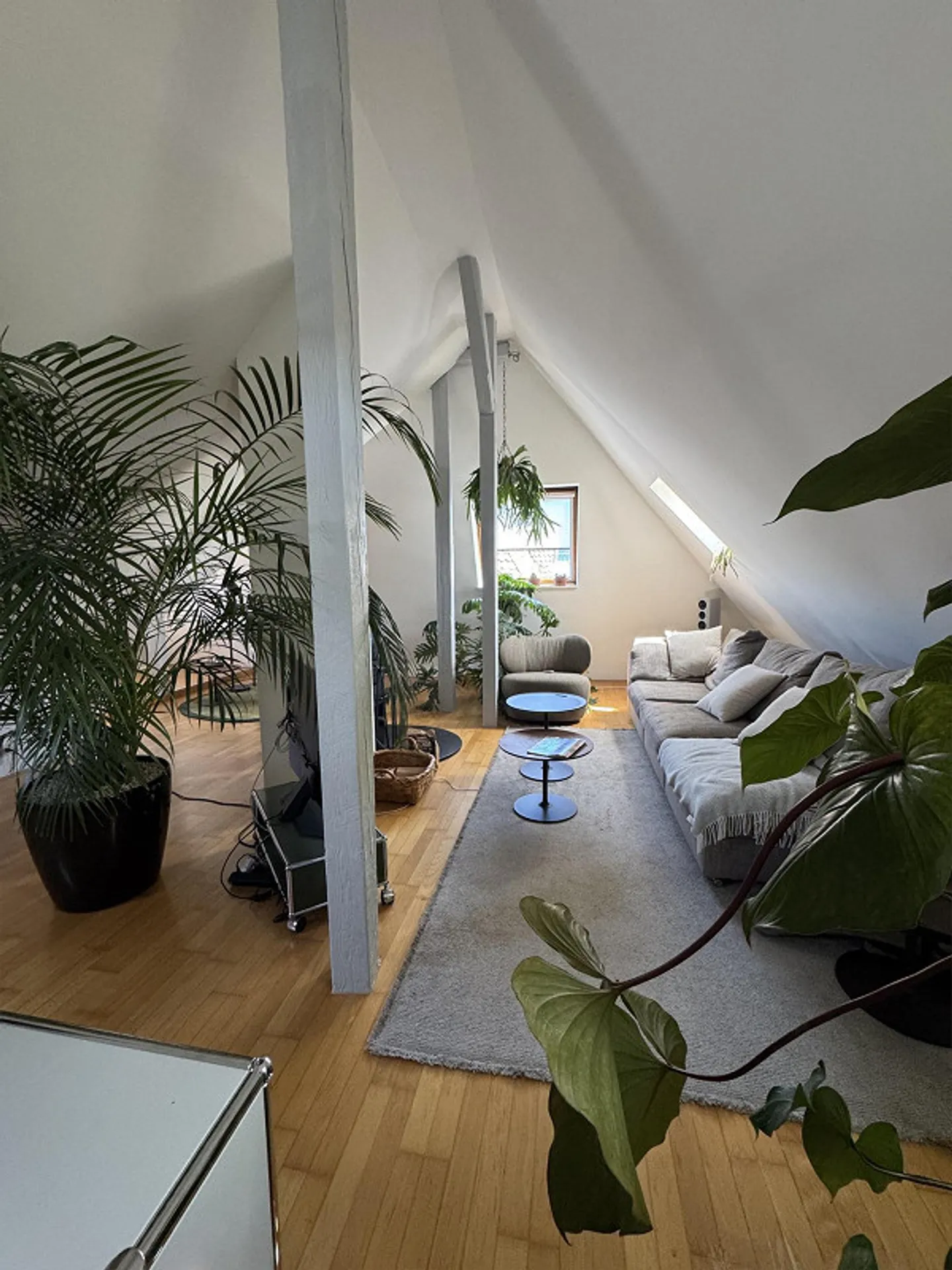 Furnished 4-room maisonette apartment - Photo 1 of 7