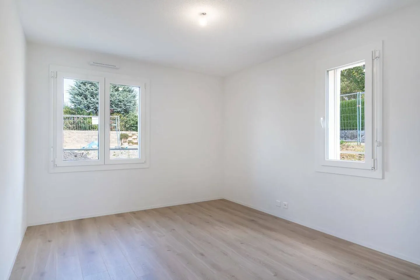Sehr schöne neue 4,5-Zimmer-Wohnung mit Garten - Foto 7 von 13