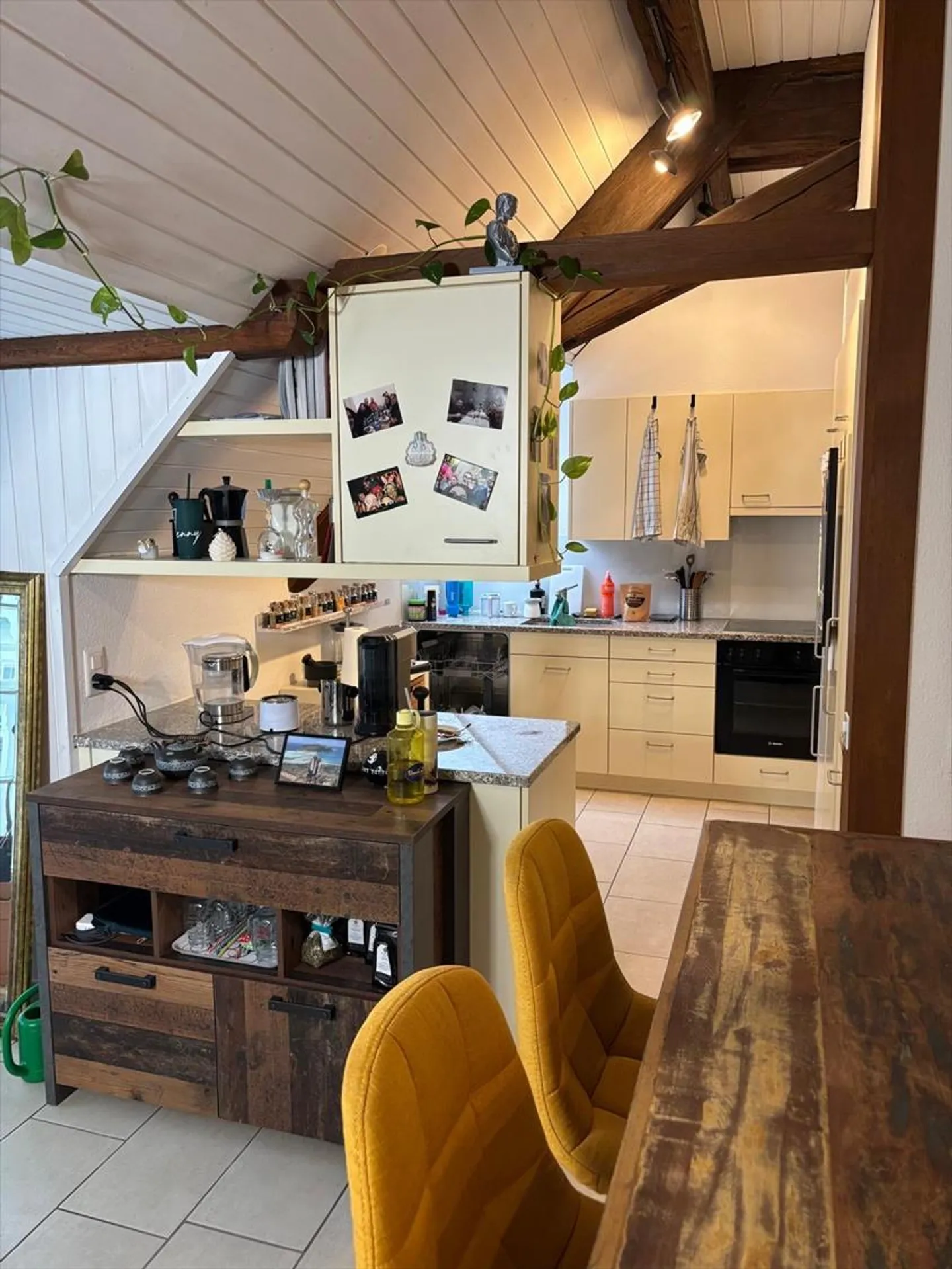 Appartamento d'epoca elegante con galleria nella città vecchia di Olten! - Foto 1 di 10