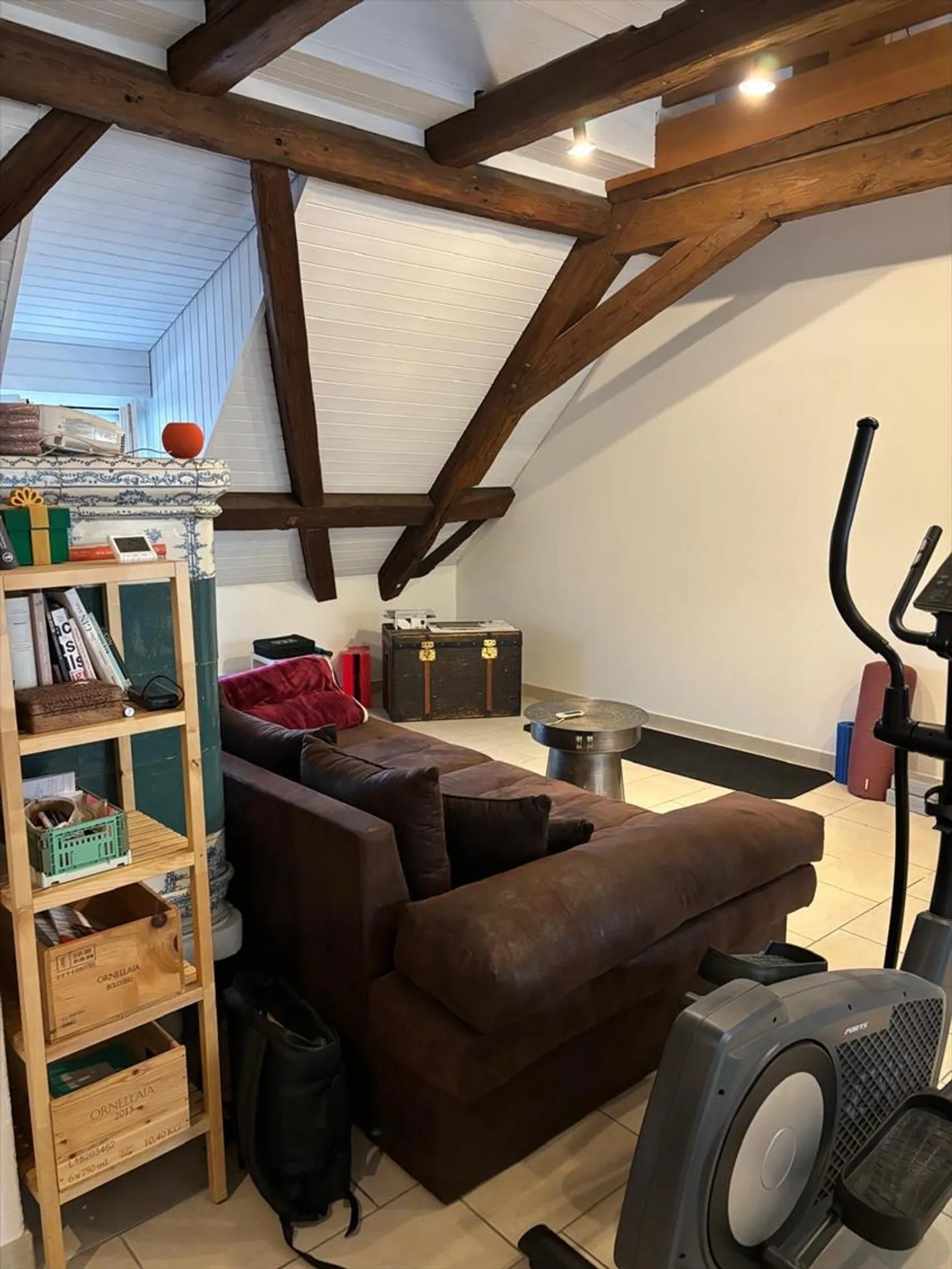 Appartamento d'epoca elegante con galleria nella città vecchia di Olten! - Foto 3 di 10