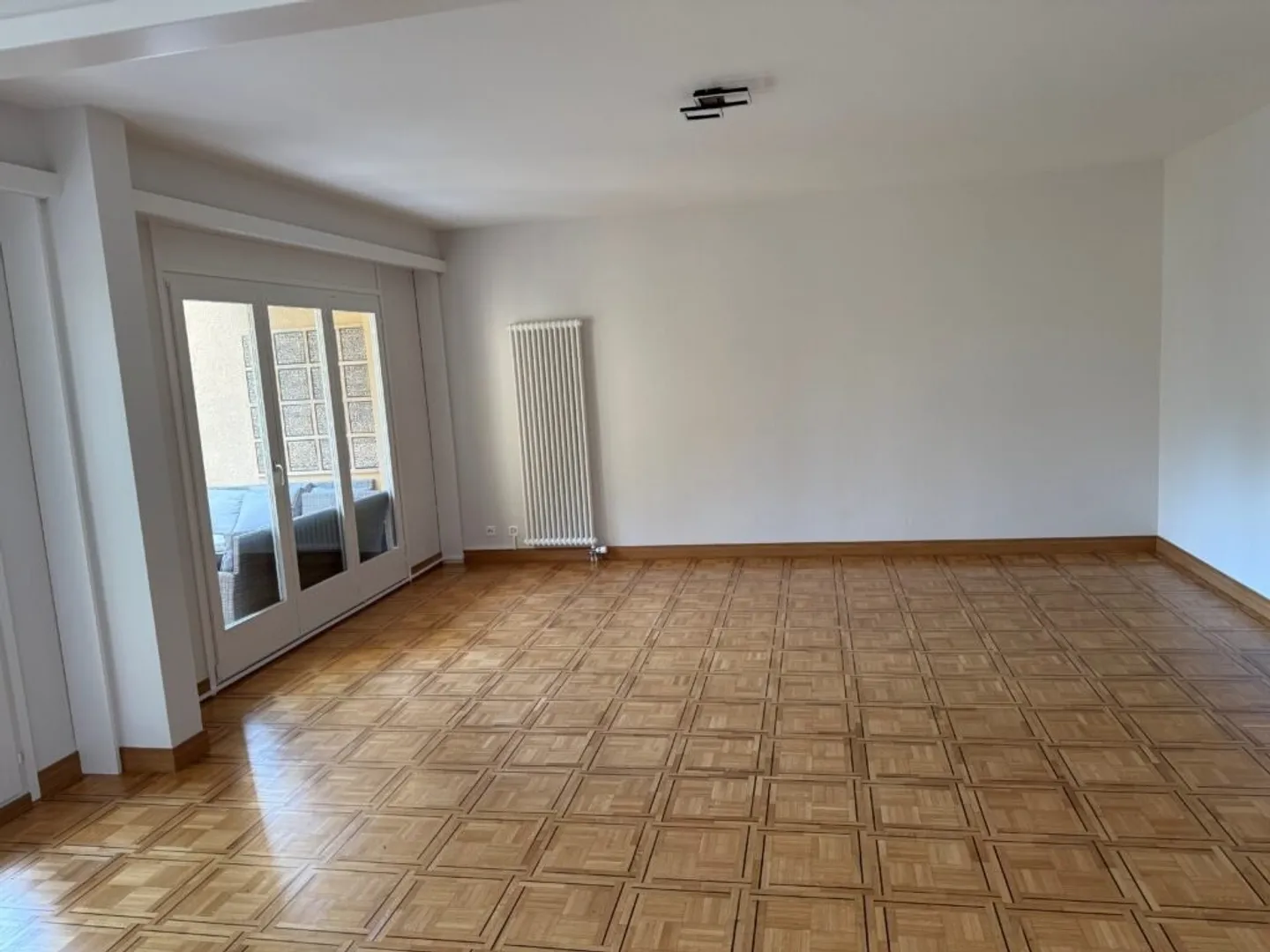 Appartamento di 4.5 locali con balcone a Pully - Foto 1 di 9