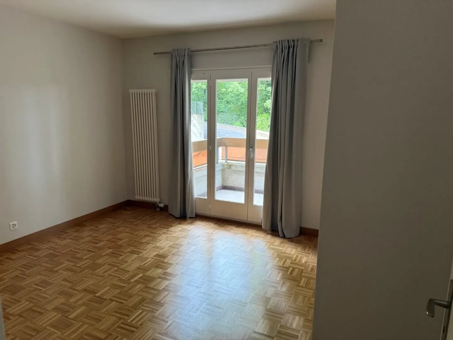 Appartamento di 4.5 locali con balcone a Pully - Foto 3 di 9