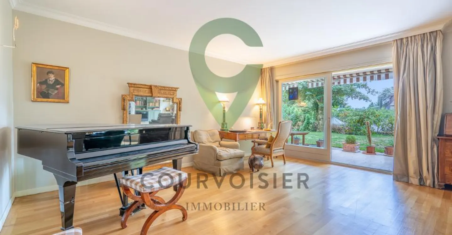 Appartement Élégant avec Jardin Privé - Photo 3 sur 12