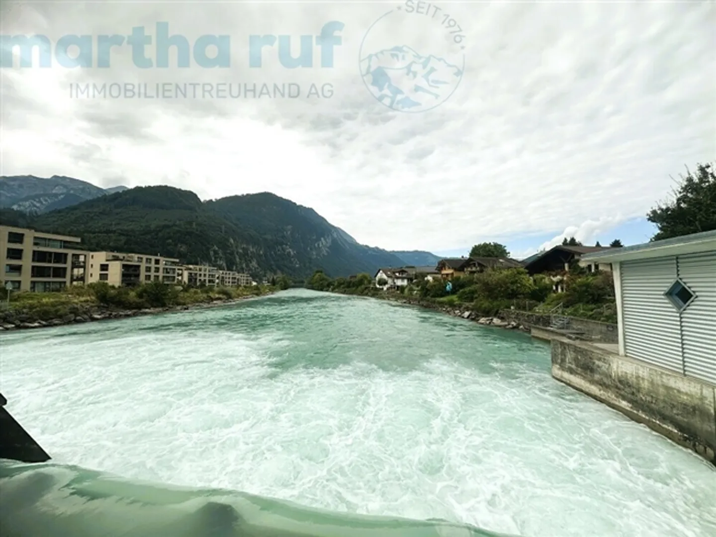 Building land directly on the Aare with a great view of the mountains - Photo 4 of 7