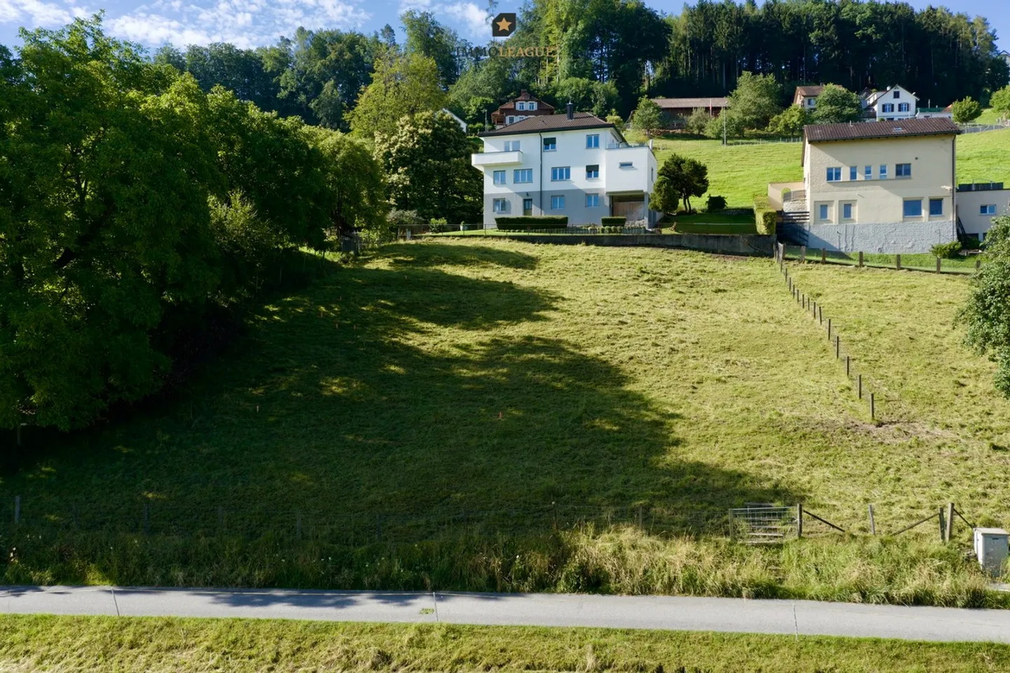 Sunny building plot with lake view. - Photo 3 of 6