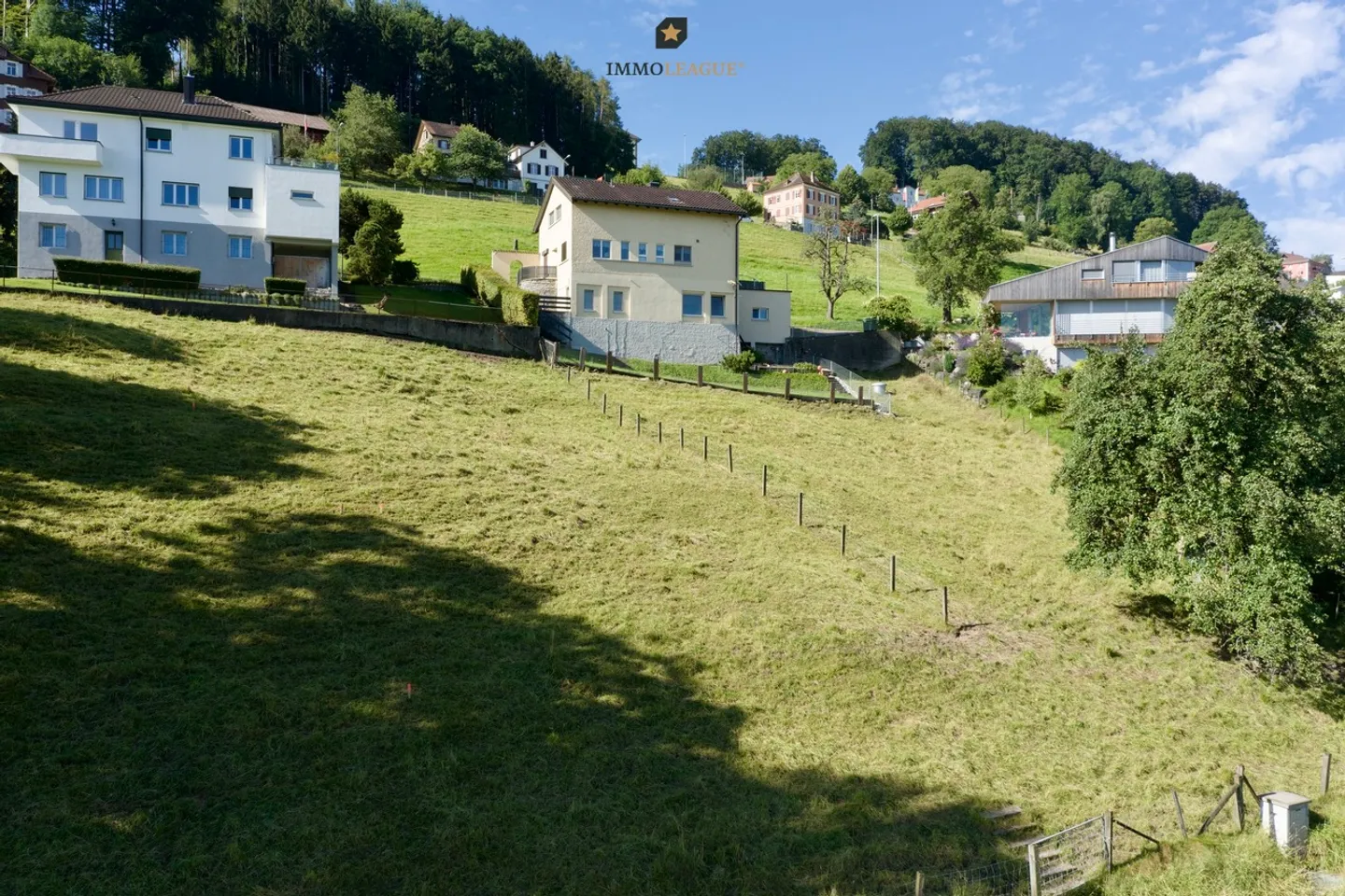 Sunny building plot with lake view. - Photo 4 of 6