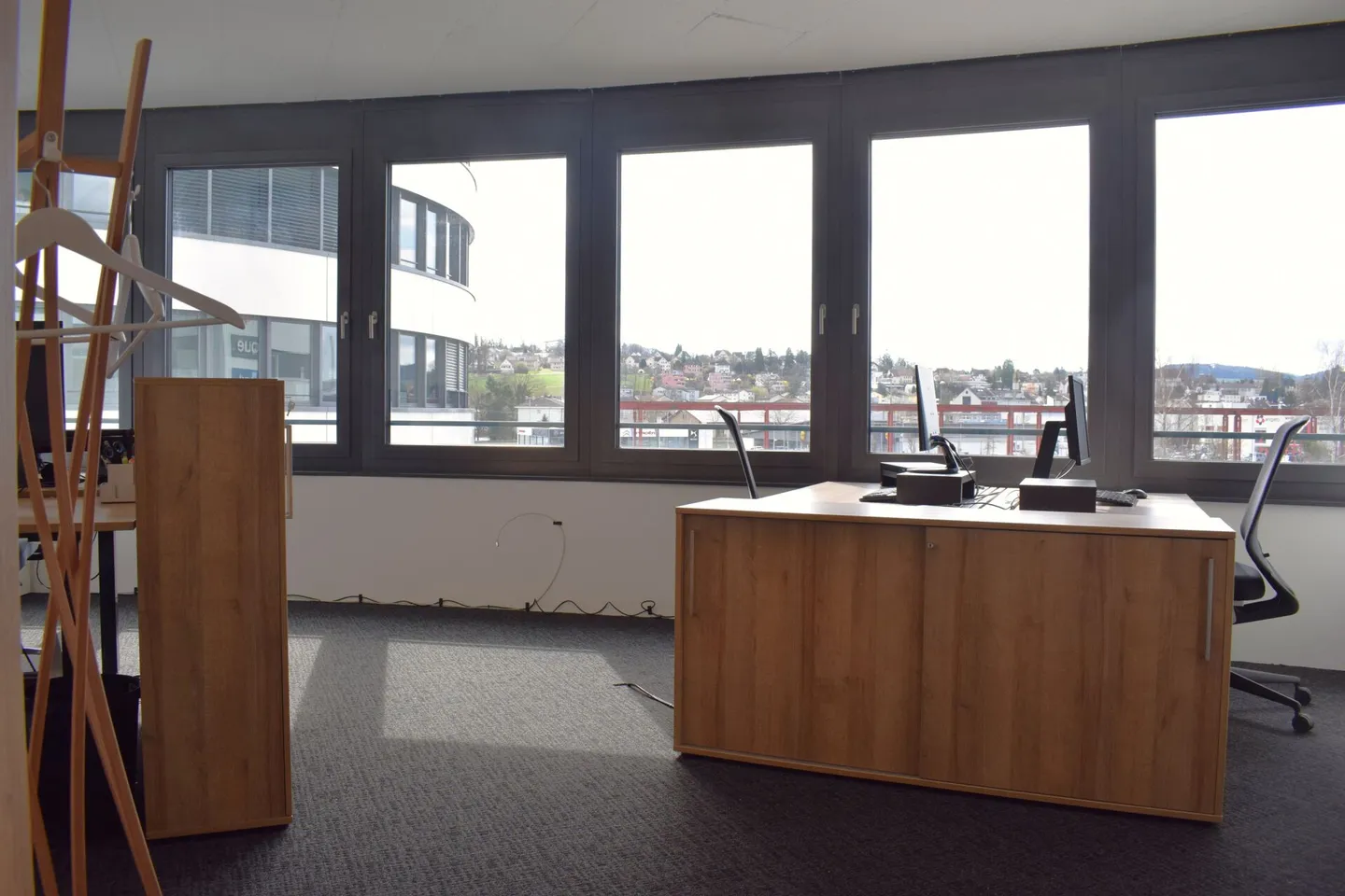 Uffici completamente attrezzati con elevato standard di finitura - Foto 4 di 8