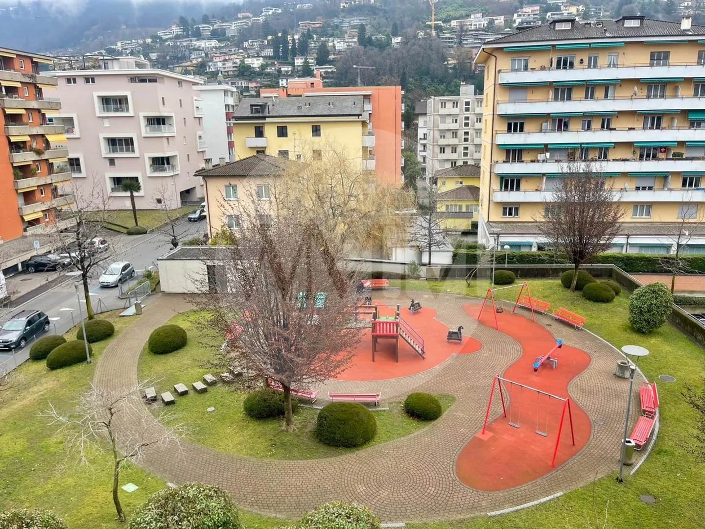 MODERNO E LUMINOSO BILOCALE CON DOPPIO BALCONE - Foto 8 di 12