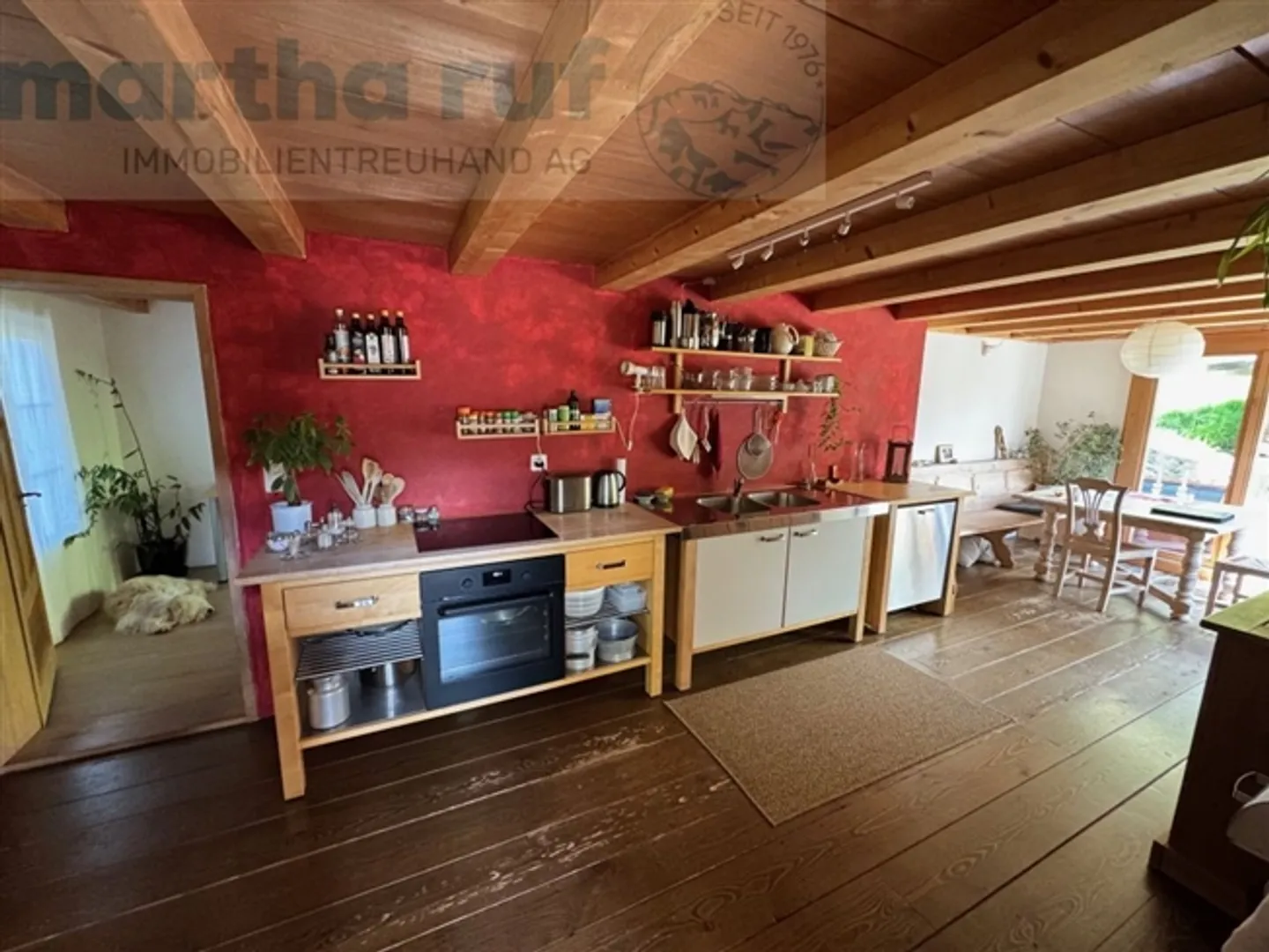 Chalet de vacances avec appartement de 4,5 pièces, studio et vue sur les montagnes - Photo 9 sur 19