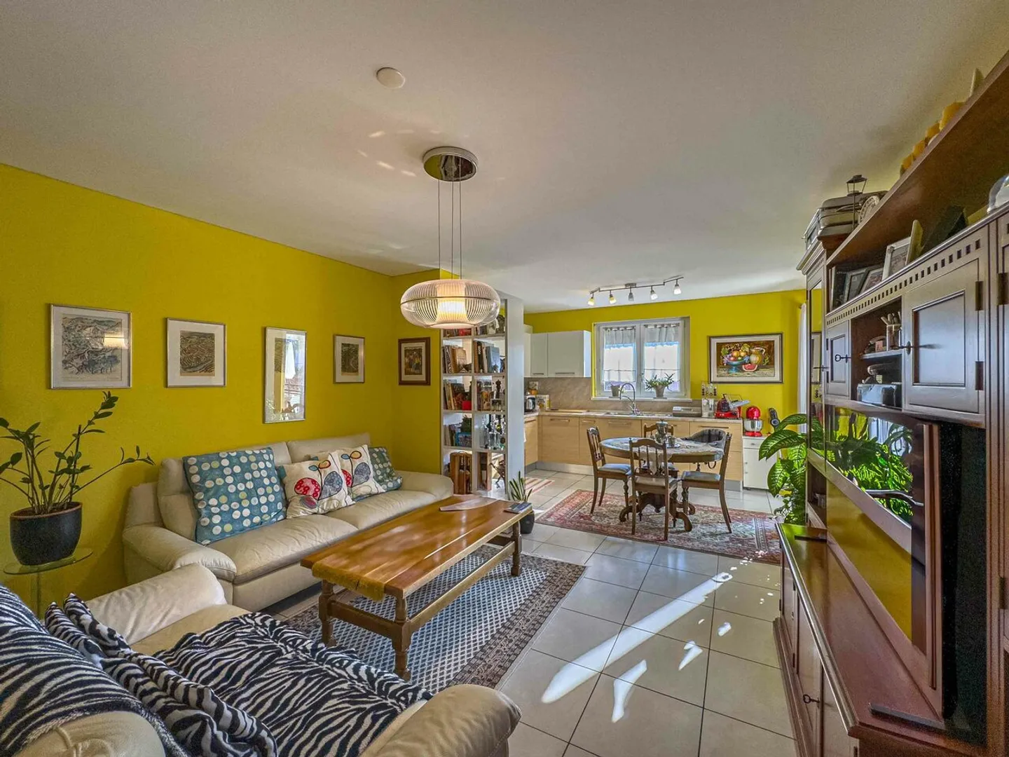Apartment with 4.5 rooms in Rivera renovated - Photo 1 of 6