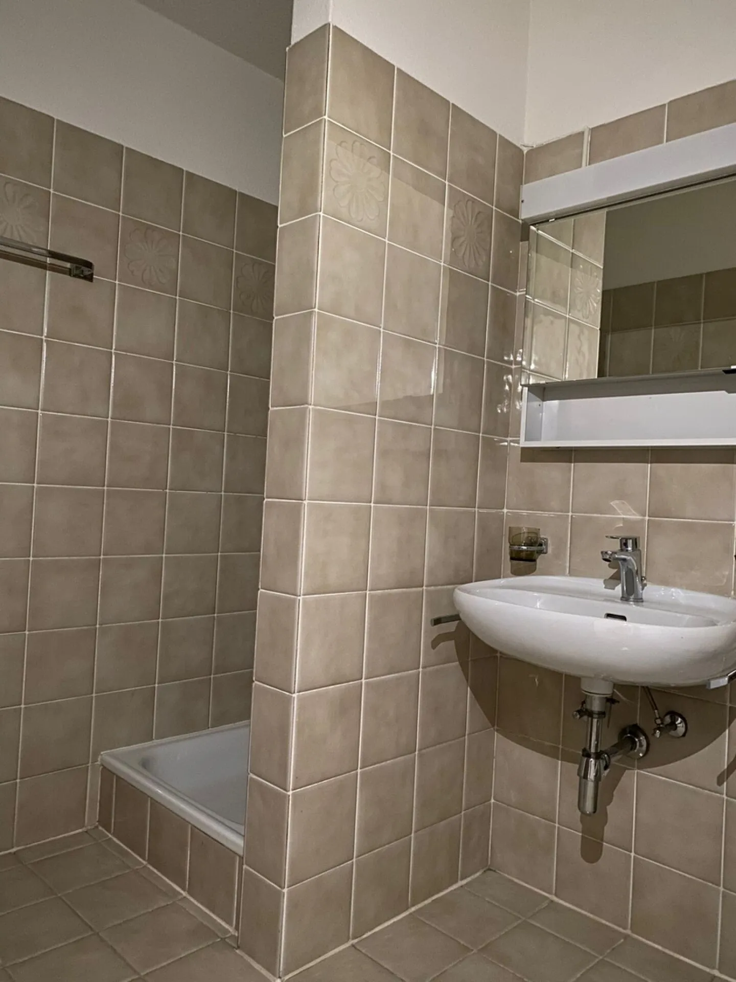 Affitto appartamento 4.5 locali - Giubiasco - Foto 6 di 7