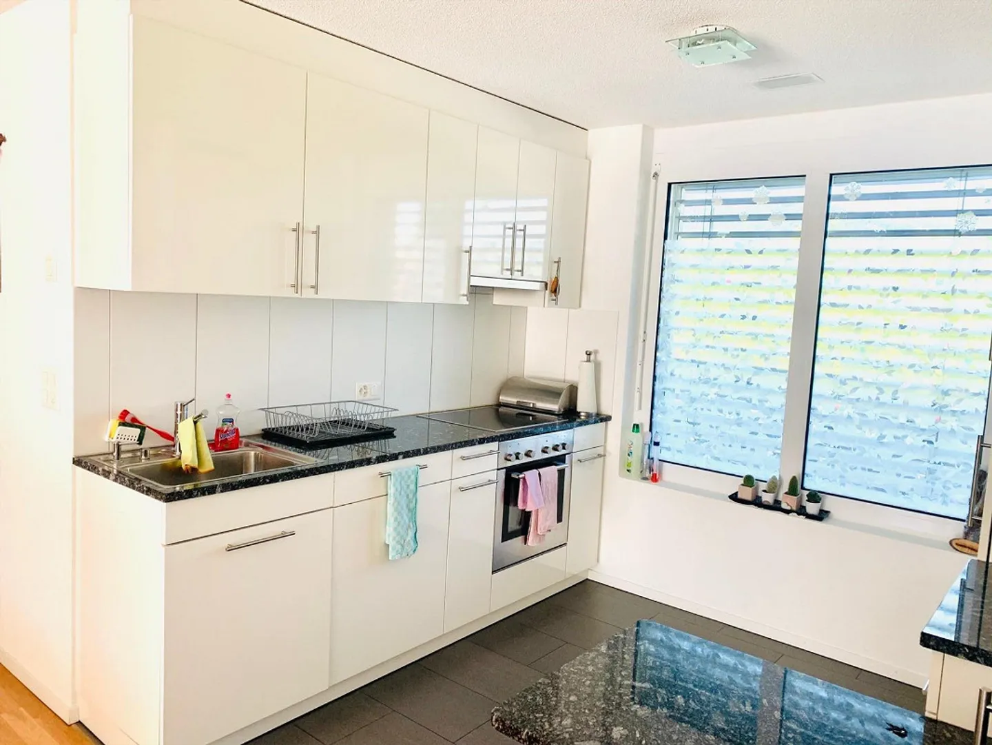 Charmante 3.5 Zimmerwohnung - Foto 2 von 8
