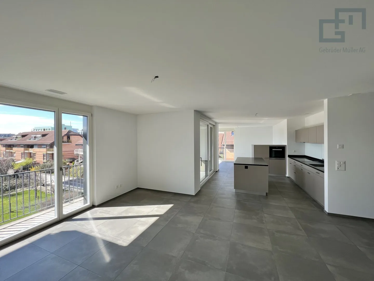 Quiet with exclusive living comfort! - Photo 1 of 10