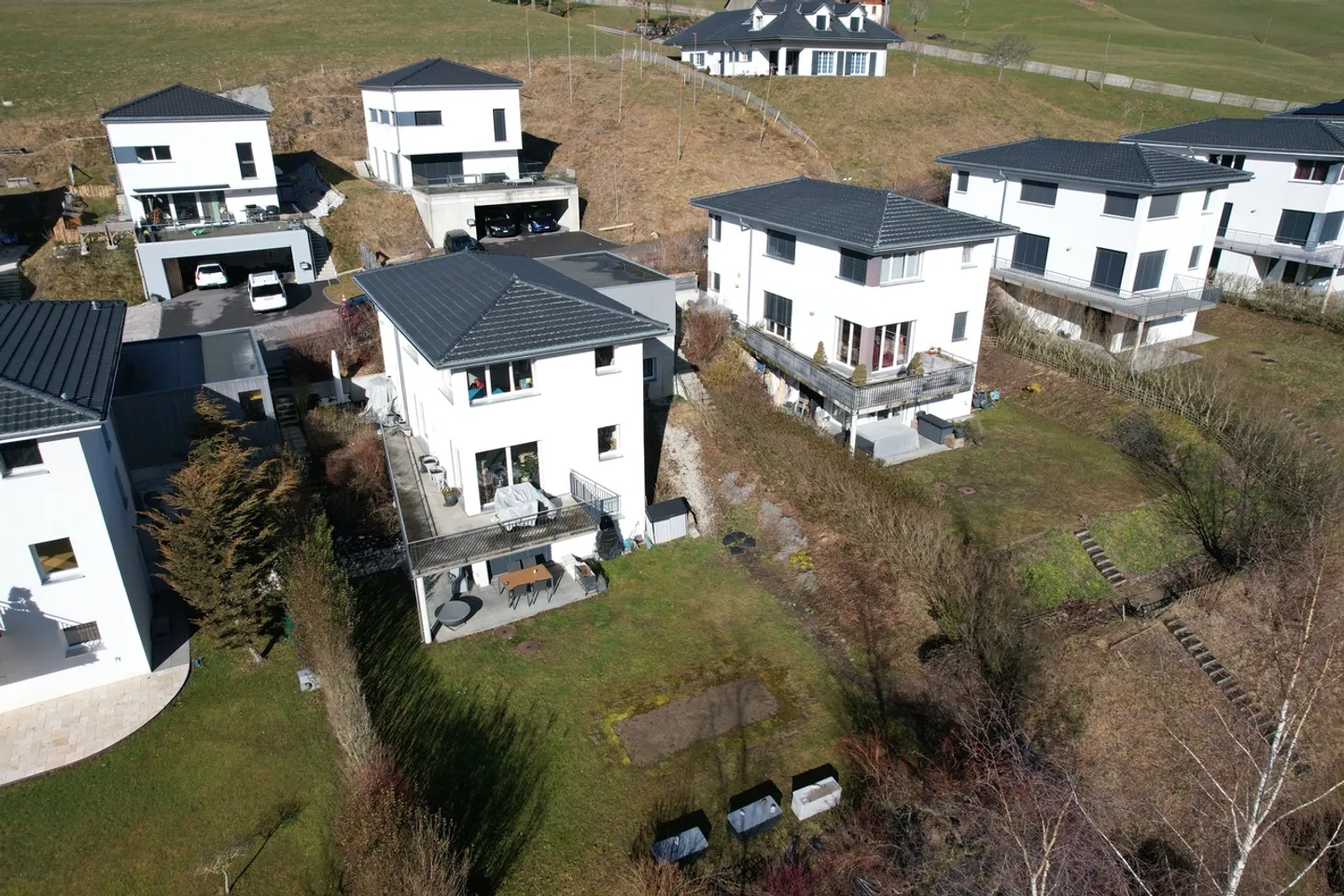 Charmante villa indipendente in zona tranquilla - Foto 1 di 9