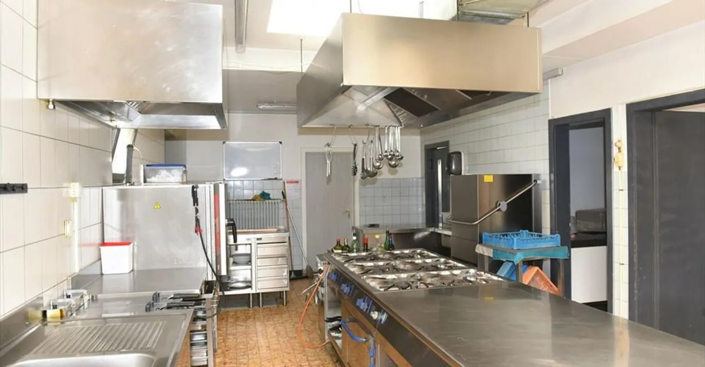 Renommiertes Hotel-Restaurant - Foto 3 von 13