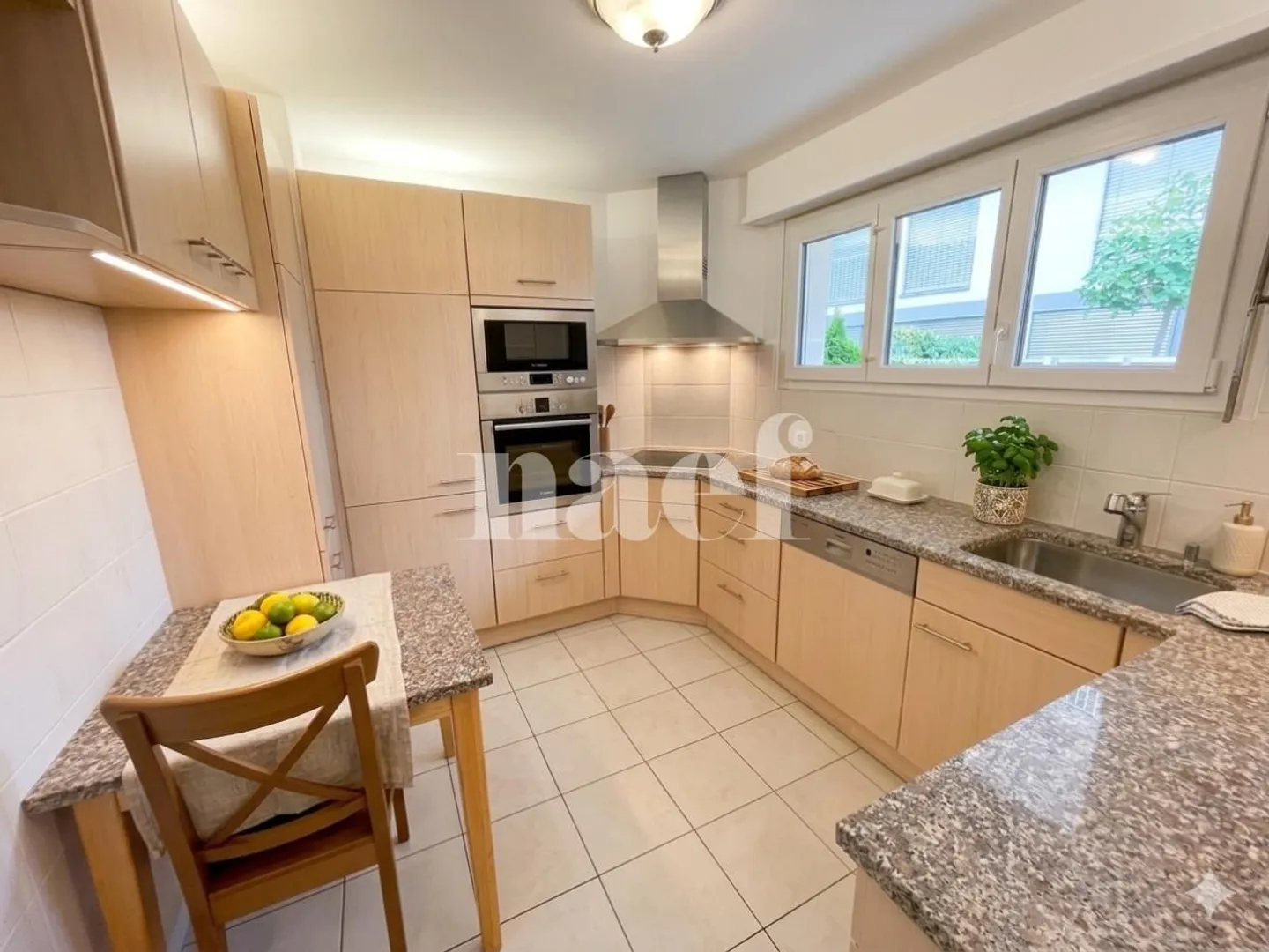 Beautiful small terraced house with 3.5 rooms and lake view and large terrace - Photo 3 of 6